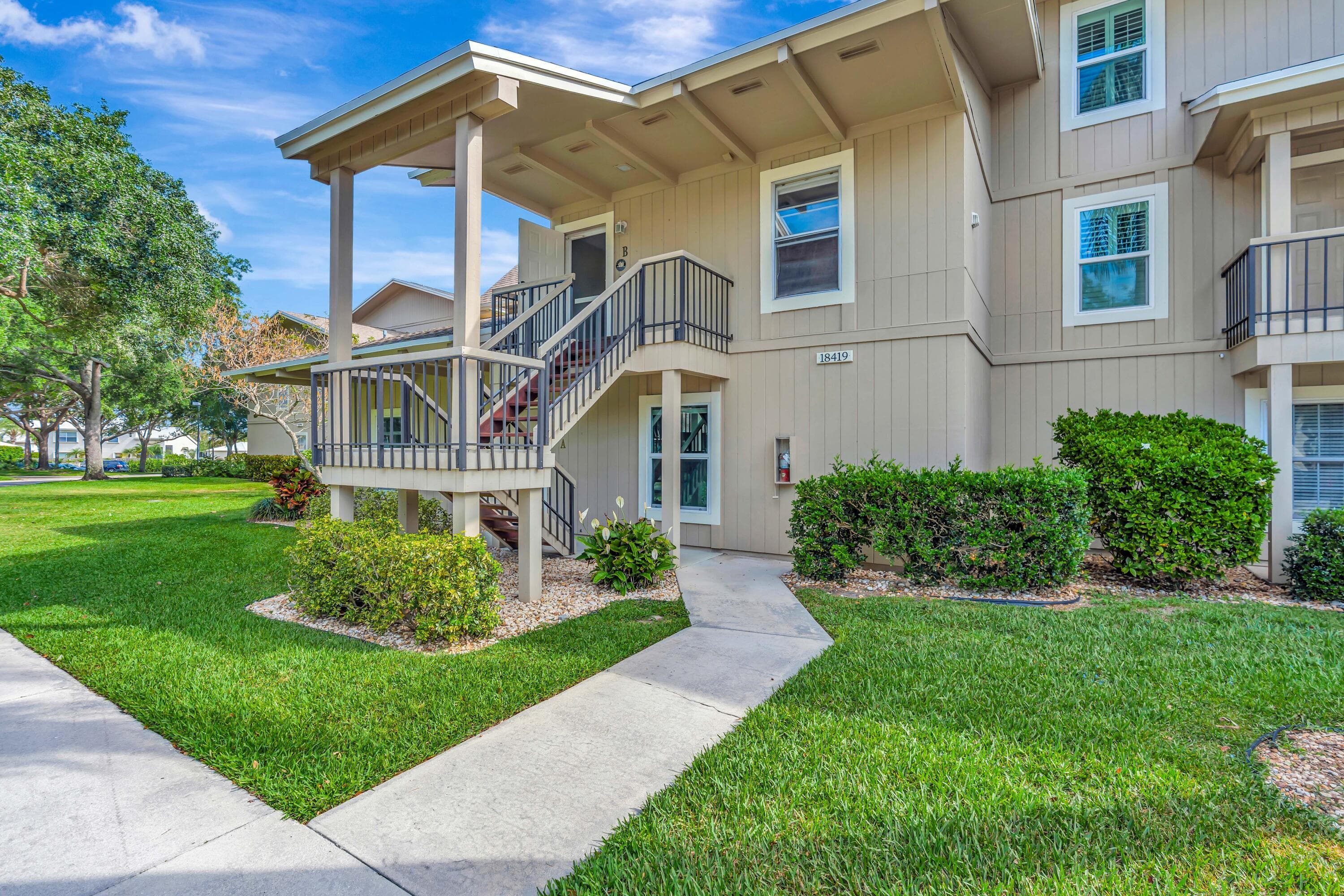 18419 SE Wood Haven Lane B, Tequesta, FL 33469 — photo 2 of 52