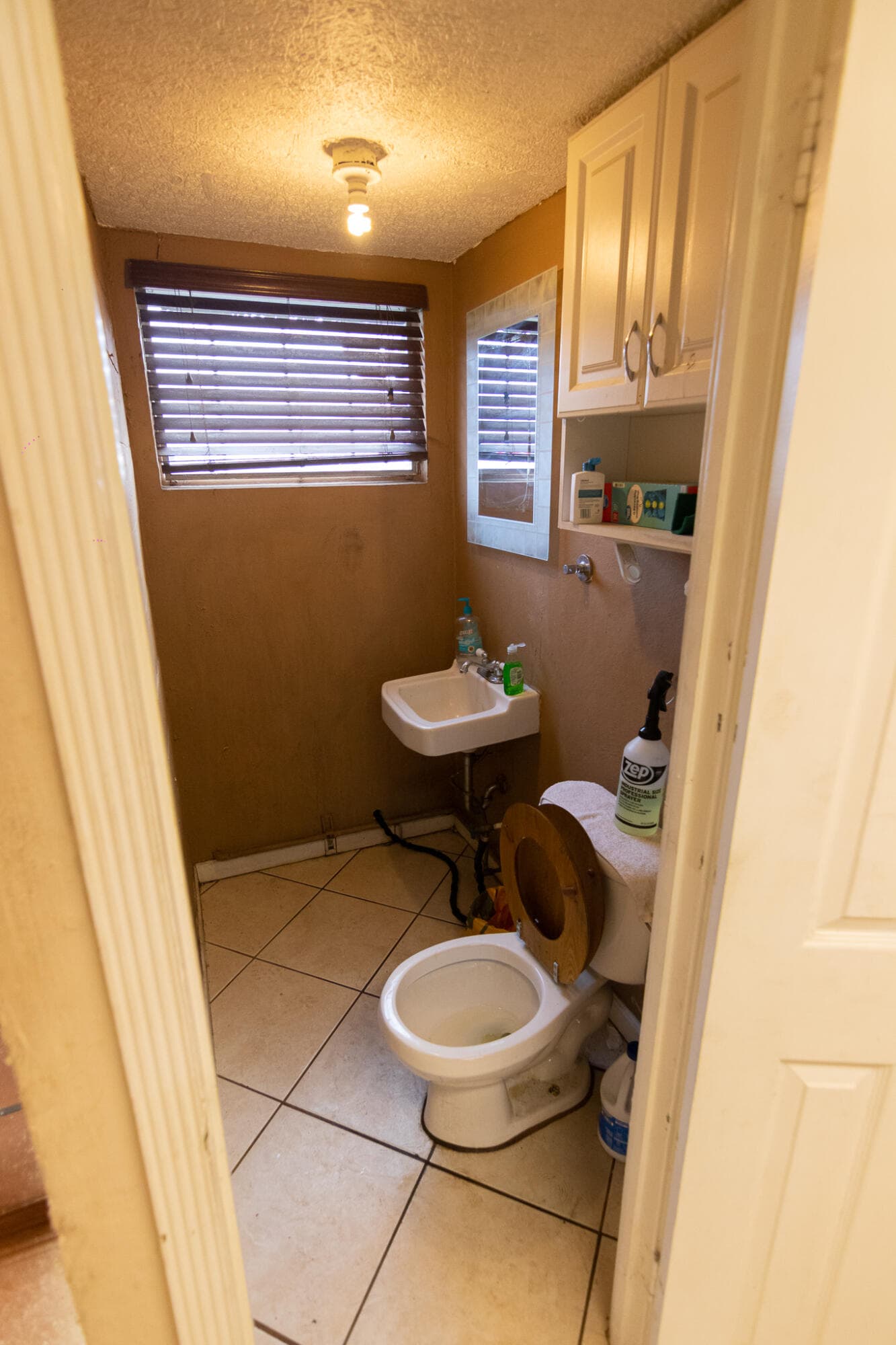 4511 NE 6th Avenue, Oakland Park, FL — photo 10 of 17