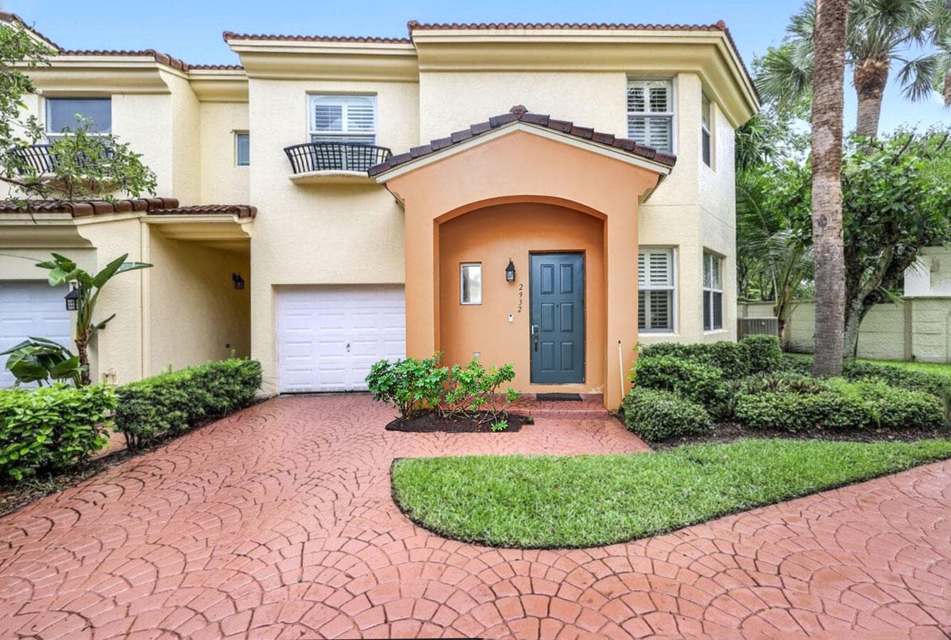 2932 Deer Creek Country Club Boulevard 2932, Deerfield Beach, FL 33442 — photo 2 of 49