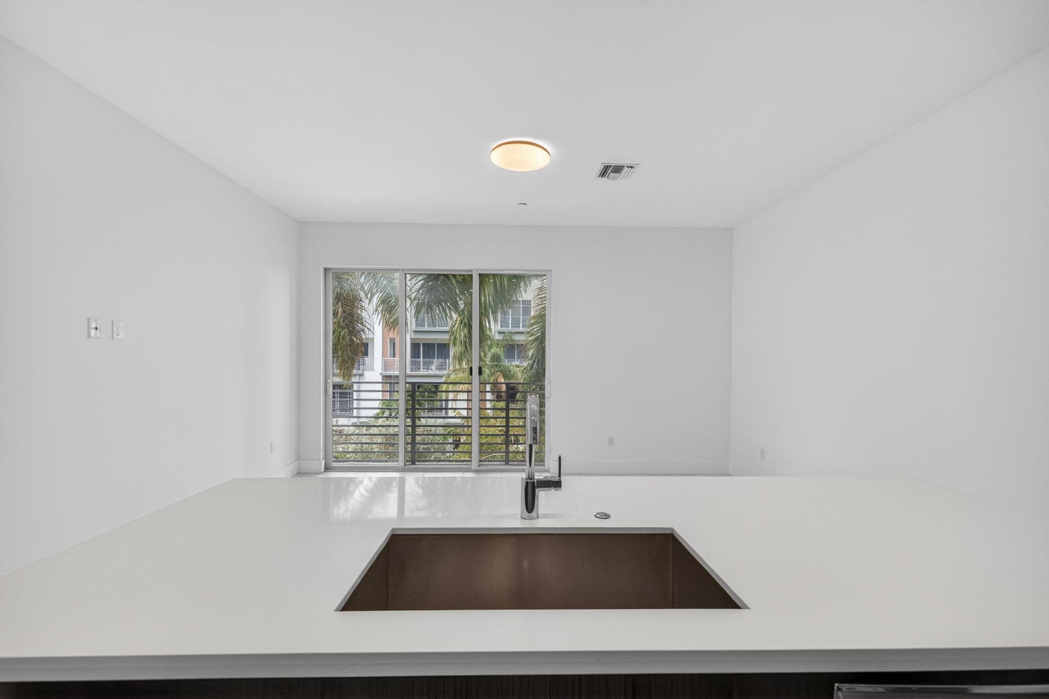 1044 NE 18th Avenue 203, Fort Lauderdale, FL 33304 — photo 13 of 50