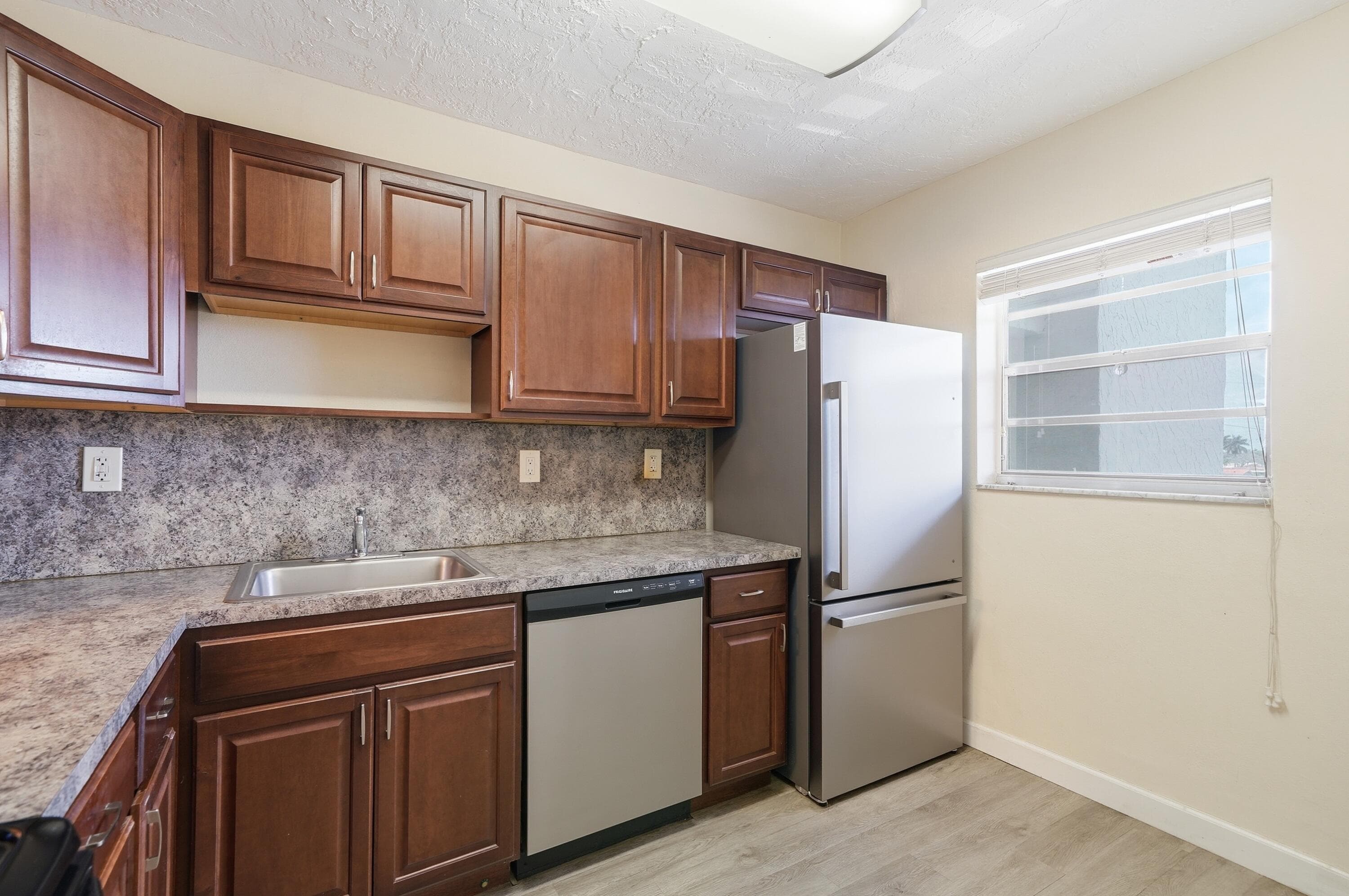 1400 NE 57th Street 304, Fort Lauderdale, FL 33334 — photo 3 of 19