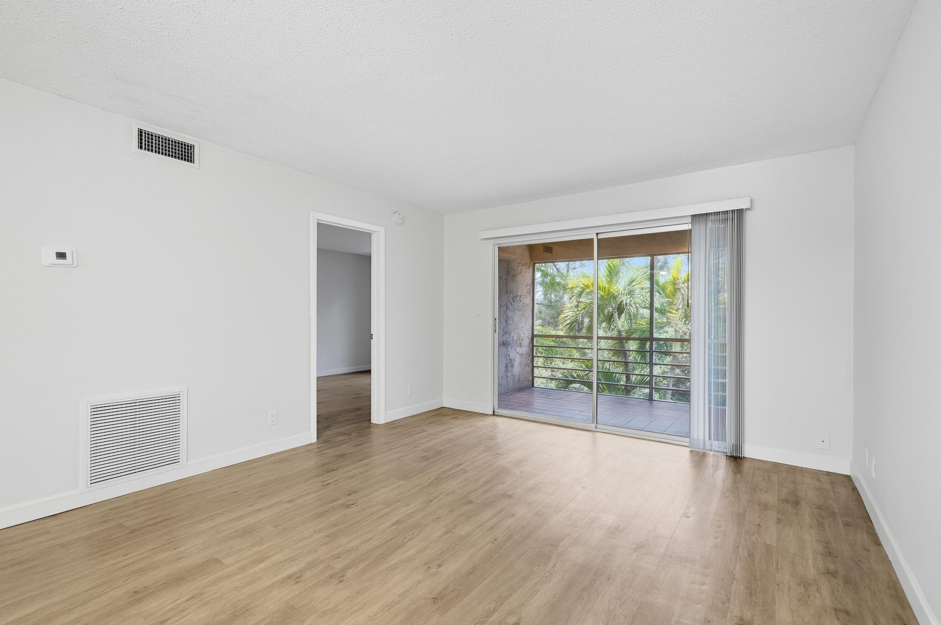 1400 NE 57th Street 304, Fort Lauderdale, FL 33334 — photo 7 of 19