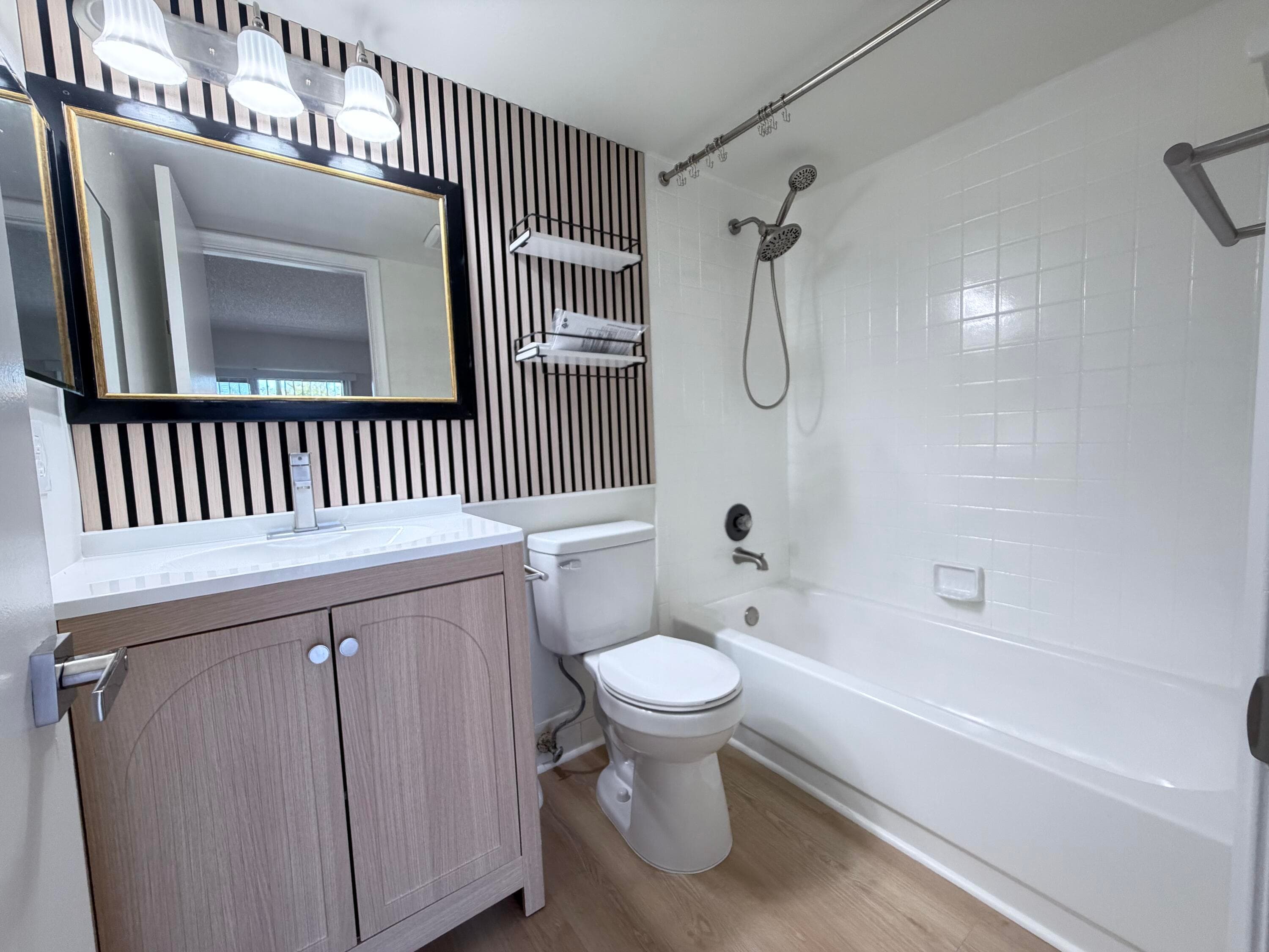 100 SW 132nd Way 303k, Pembroke Pines, FL 33027 — photo 2 of 17
