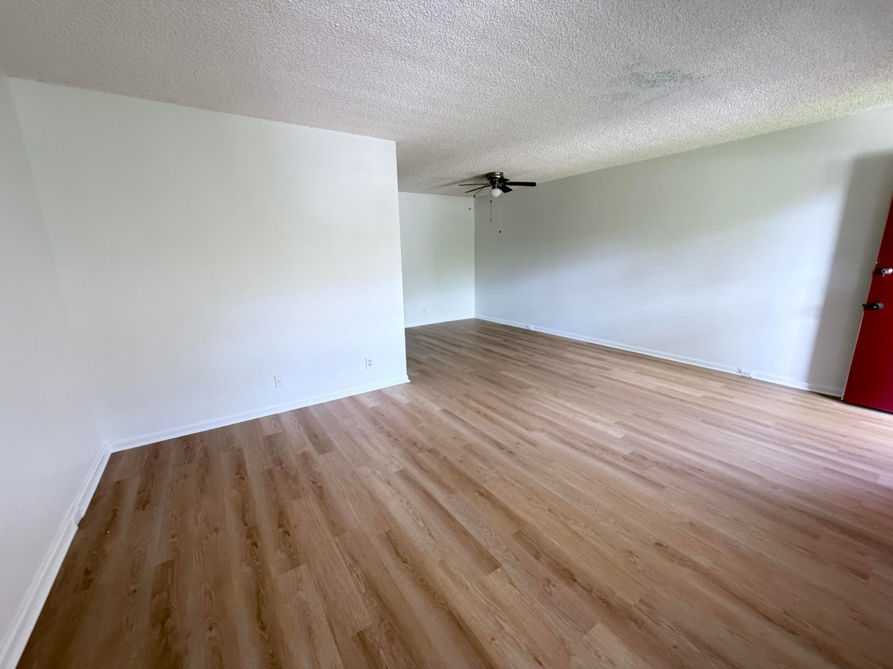100 SW 132nd Way 303k, Pembroke Pines, FL 33027 — photo 1 of 17