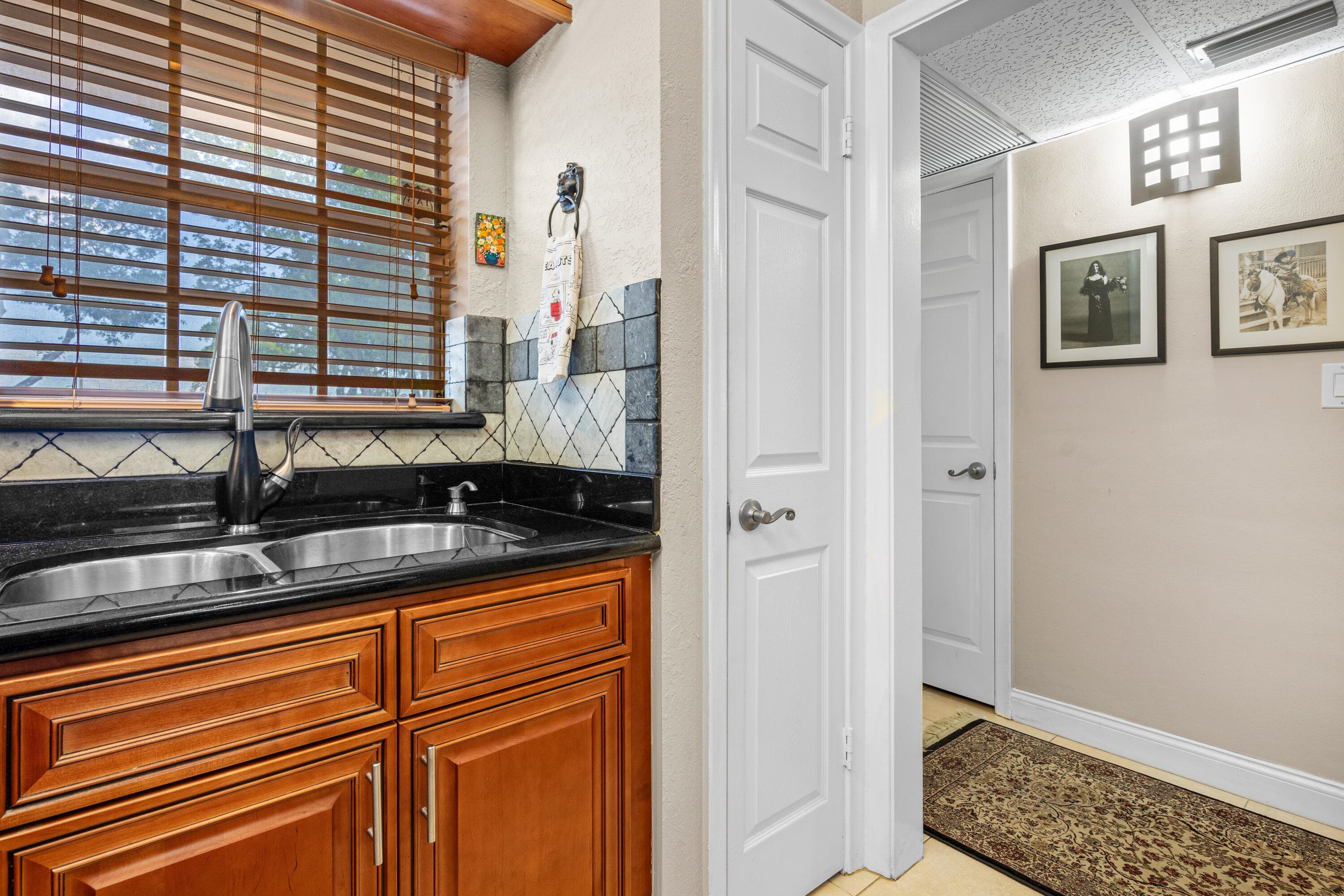400 NE 20th Street, Boca Raton, FL 33431 — photo 2 of 17