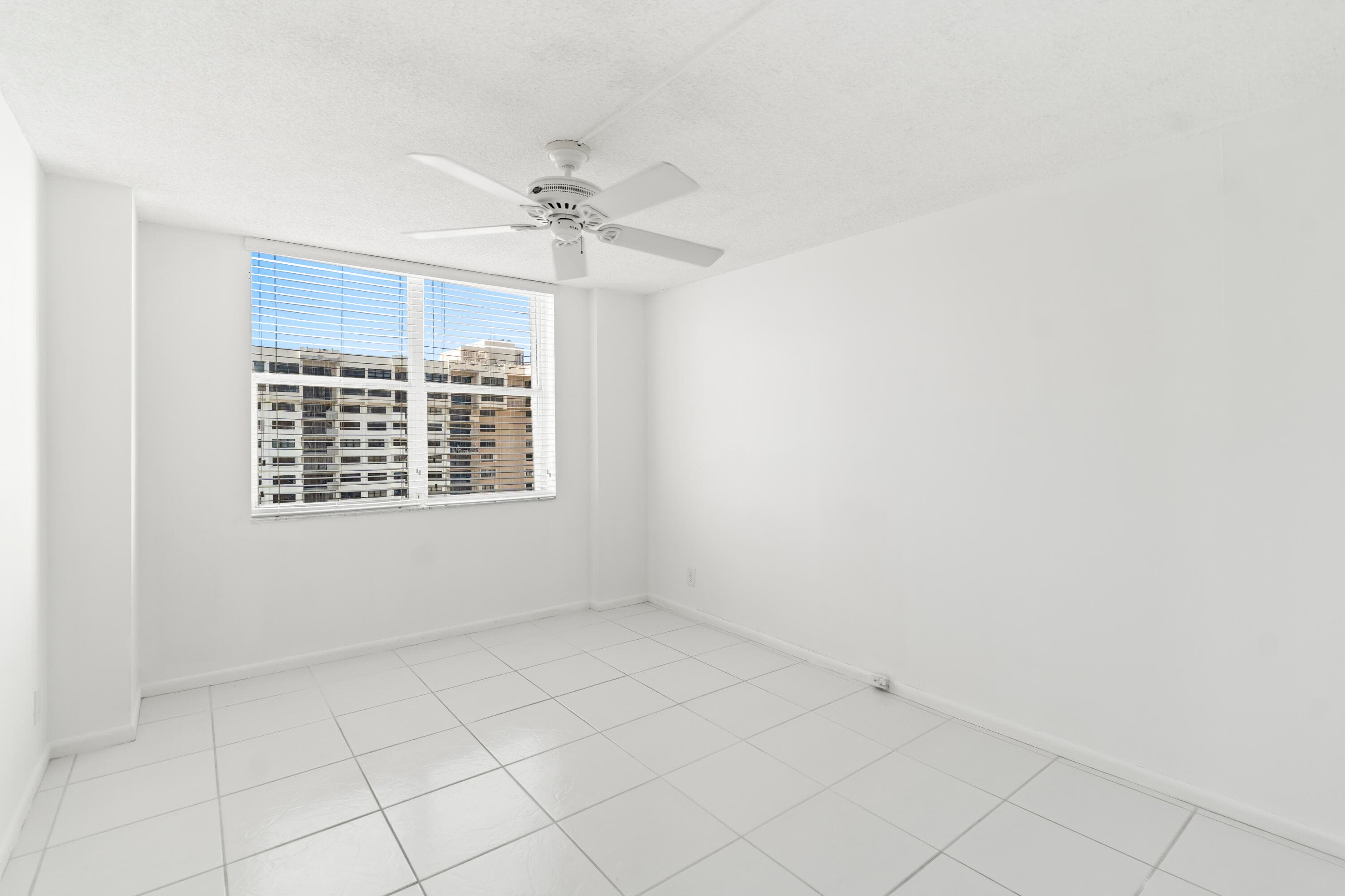 5200 N Ocean Boulevard 1207b, Lauderdale-By-The-Sea, FL 33308 — photo 17 of 53