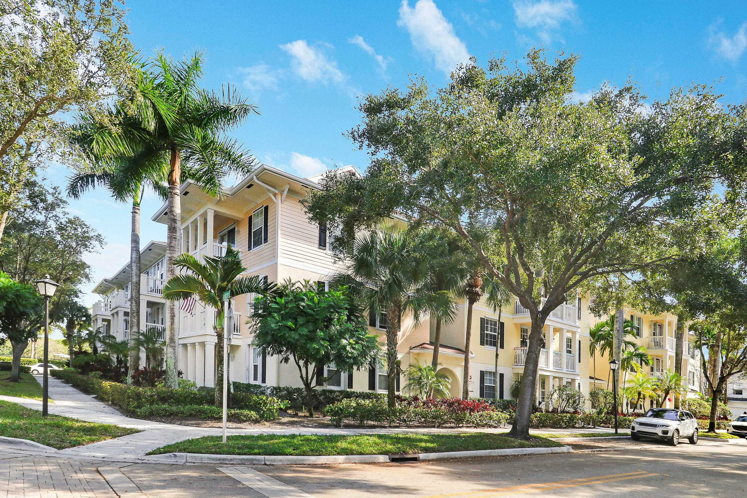 275 Murcia Drive 212, Jupiter, FL 33458 — photo 1 of 32
