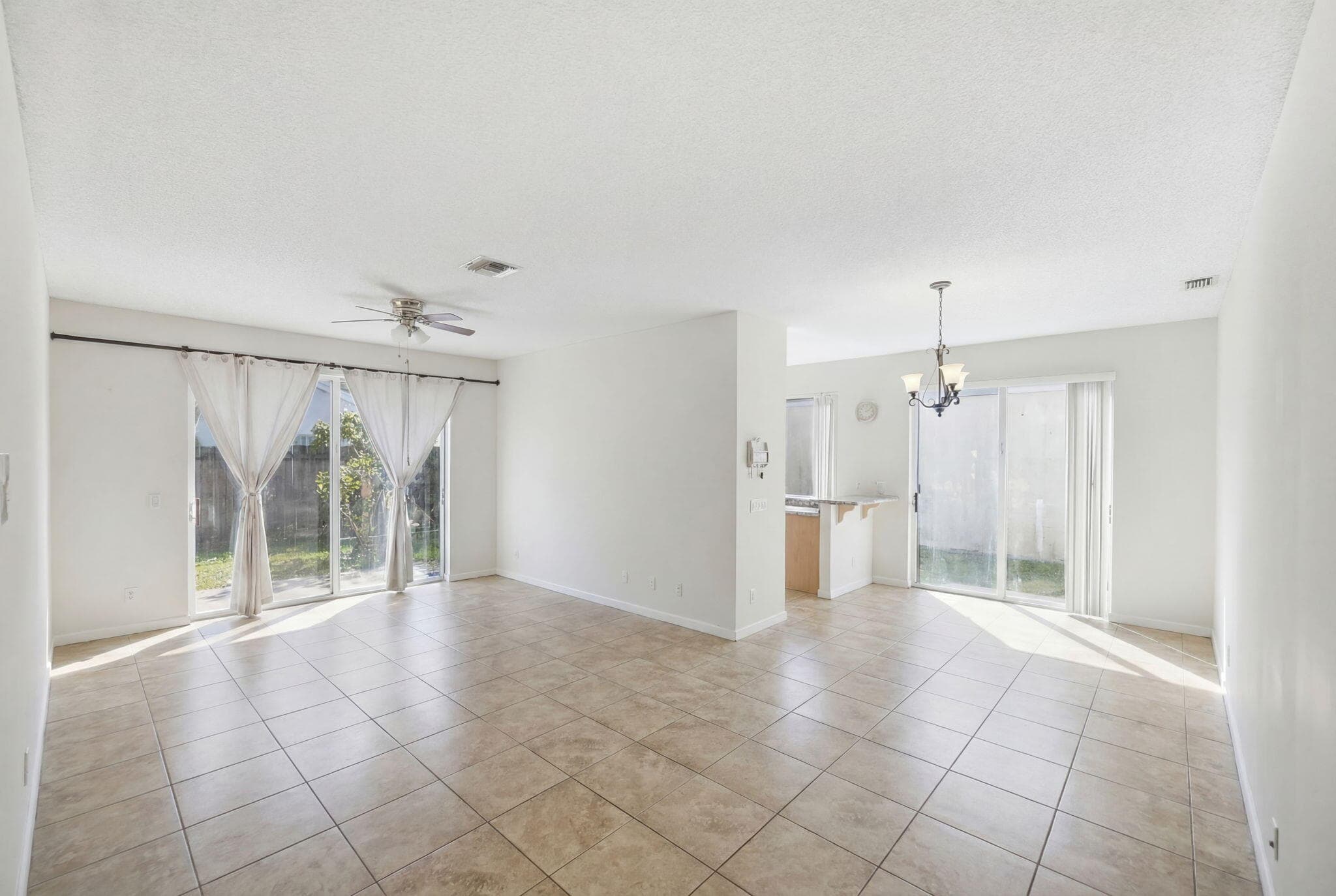 1239 Sussex Street, Boynton Beach, FL 33436 — photo 10 of 32