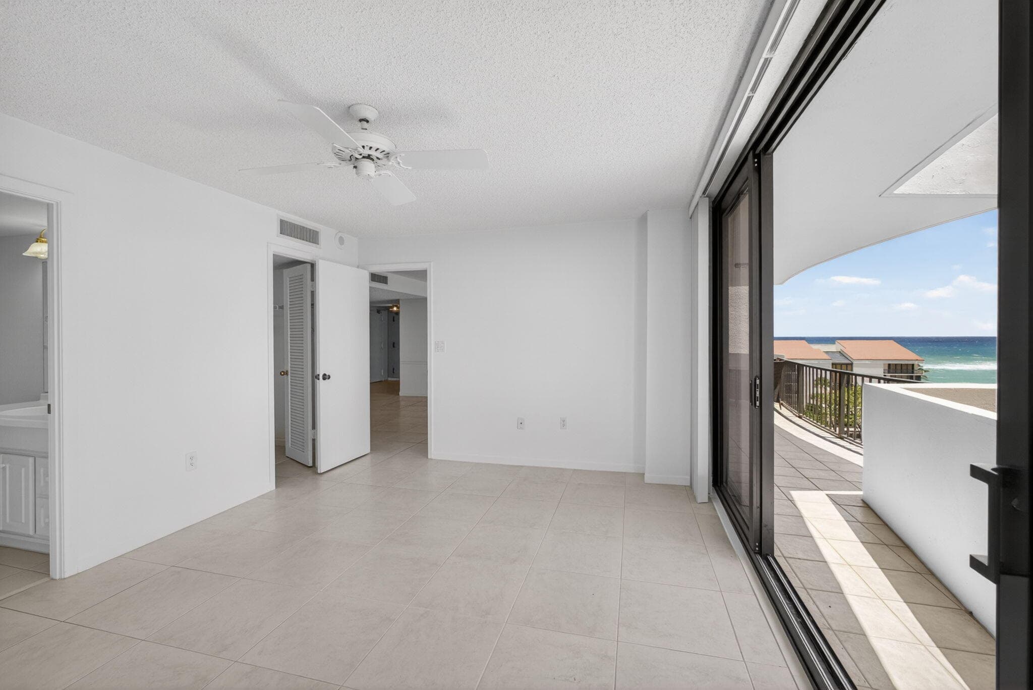 4200 N Ocean Drive 2-804, Singer Island, FL 33404 — photo 37 of 61