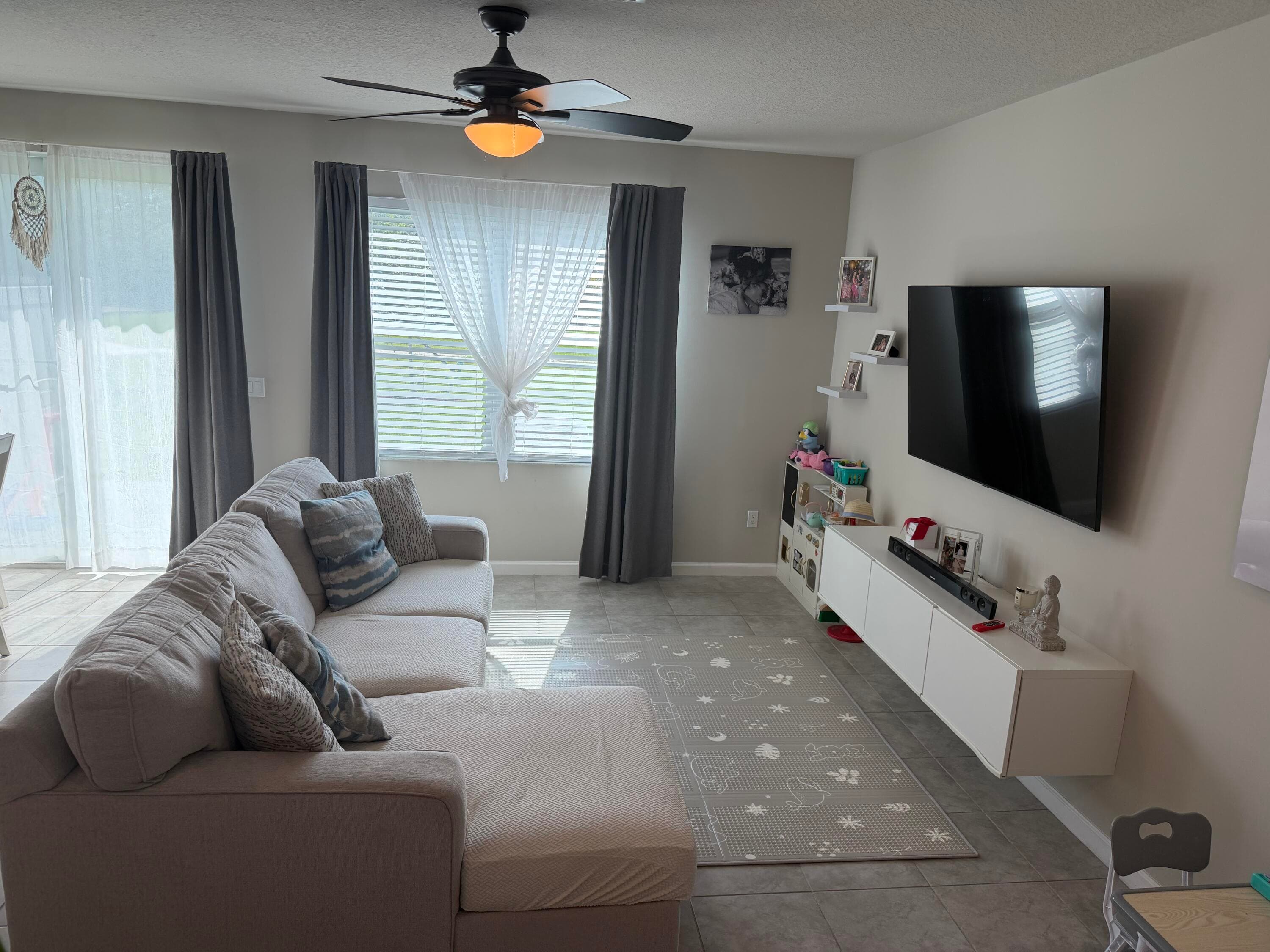 900 Seabright Avenue, West Palm Beach, FL 33413 — photo 9 of 25