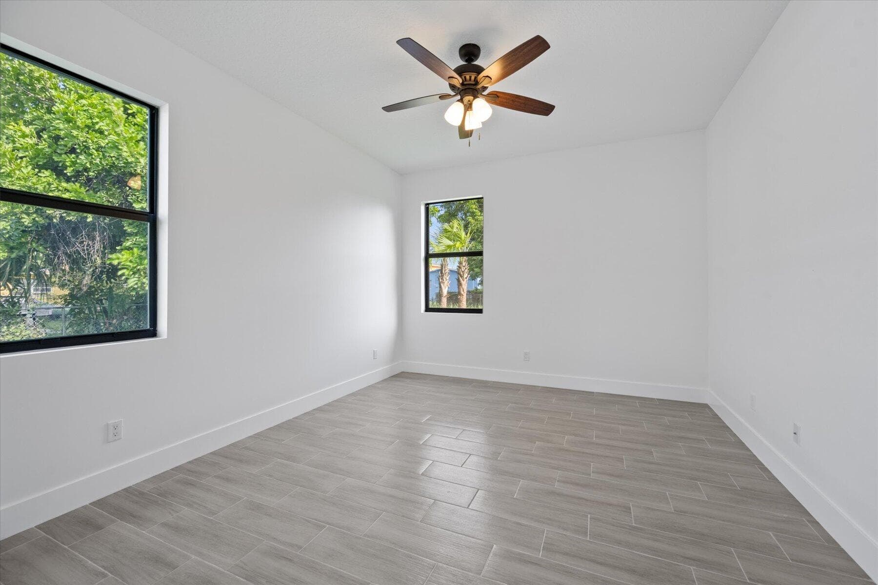 1209 W 33rd Street, Riviera Beach, FL 33404 — photo 10 of 20
