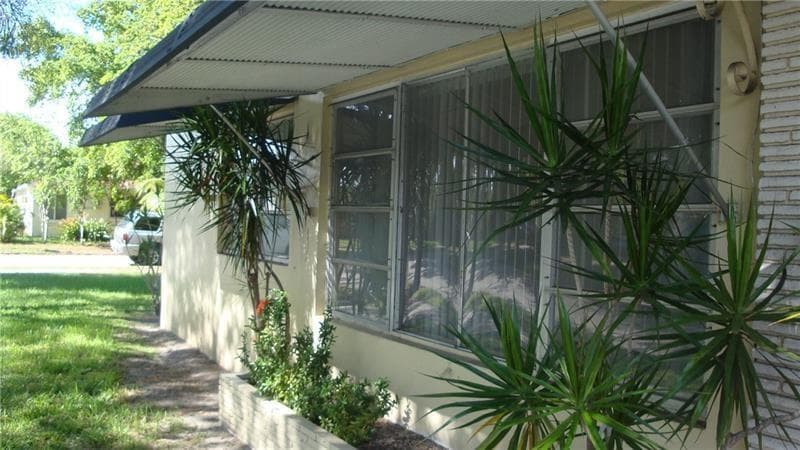 1201 S 19th Avenue 2, Hollywood, FL 33020 — photo 3 of 5