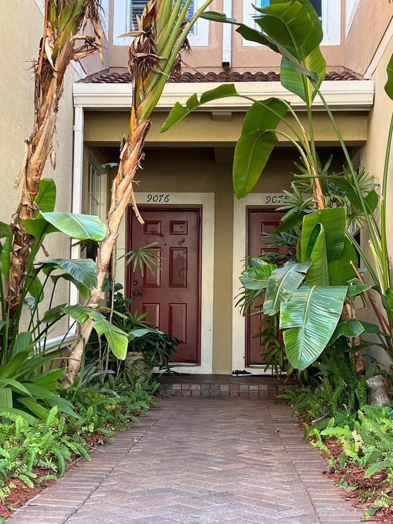 9076 Preston Place 9076, Tamarac, FL 33321 — photo 2 of 18