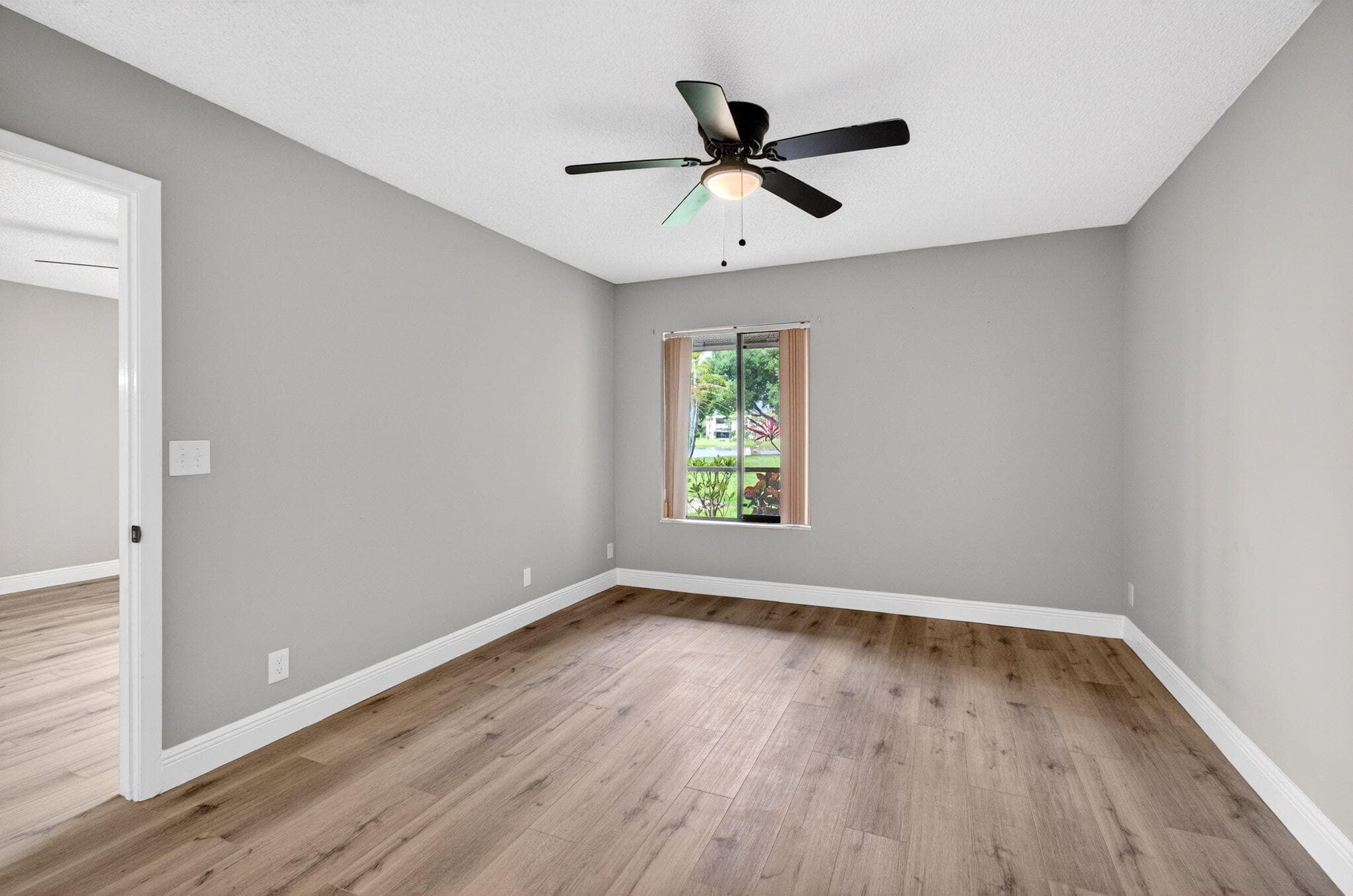 5340 Las Verdes Cr Las Verdes Circle 109, Delray Beach, FL 33484 — photo 32 of 58