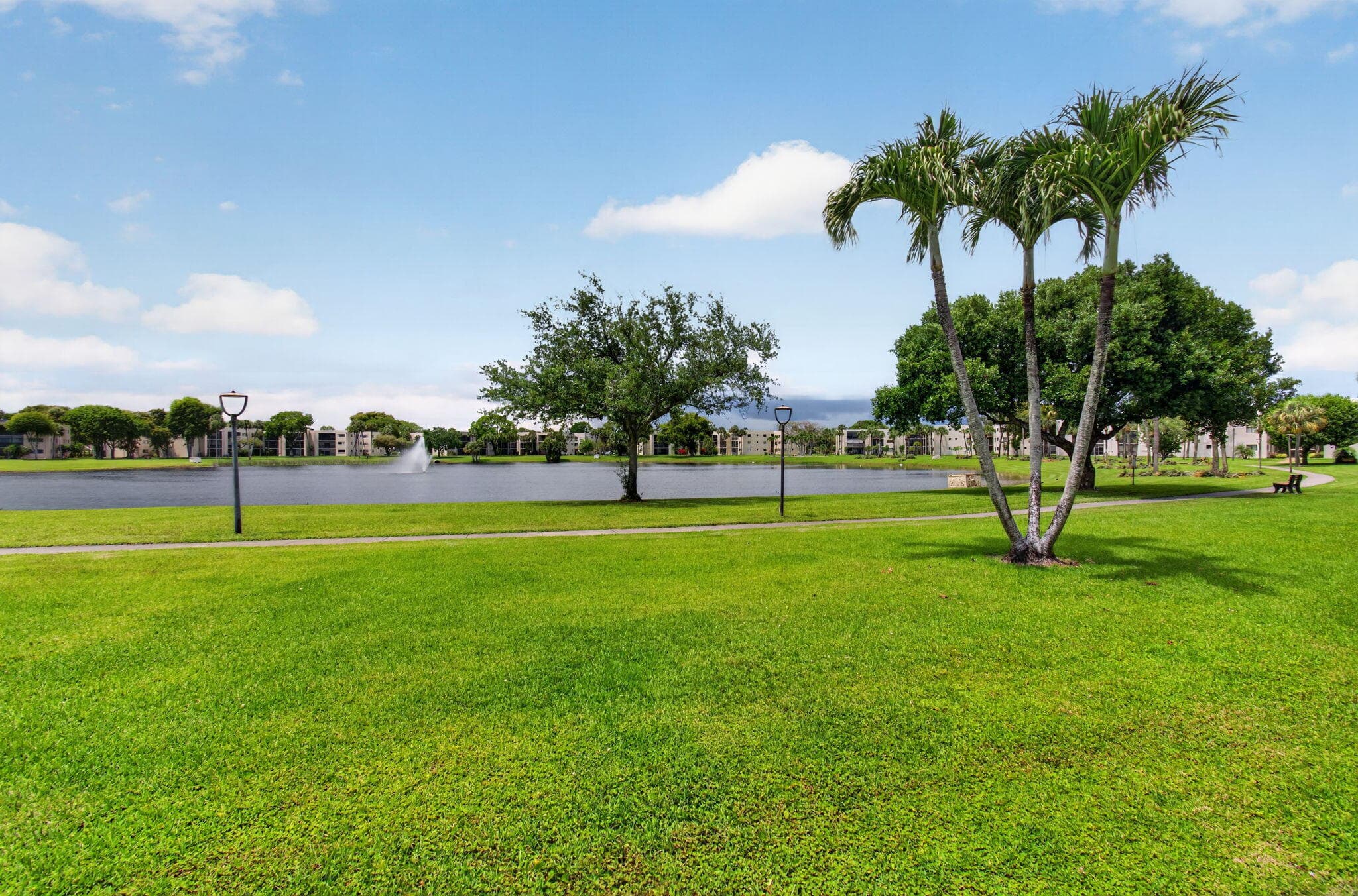5340 Las Verdes Cr Las Verdes Circle 109, Delray Beach, FL 33484 — photo 46 of 58