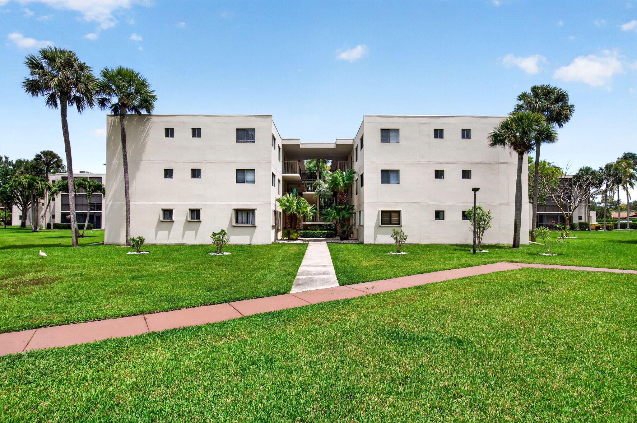 5340 Las Verdes Cr Las Verdes Circle 109, Delray Beach, FL 33484 — photo 50 of 58