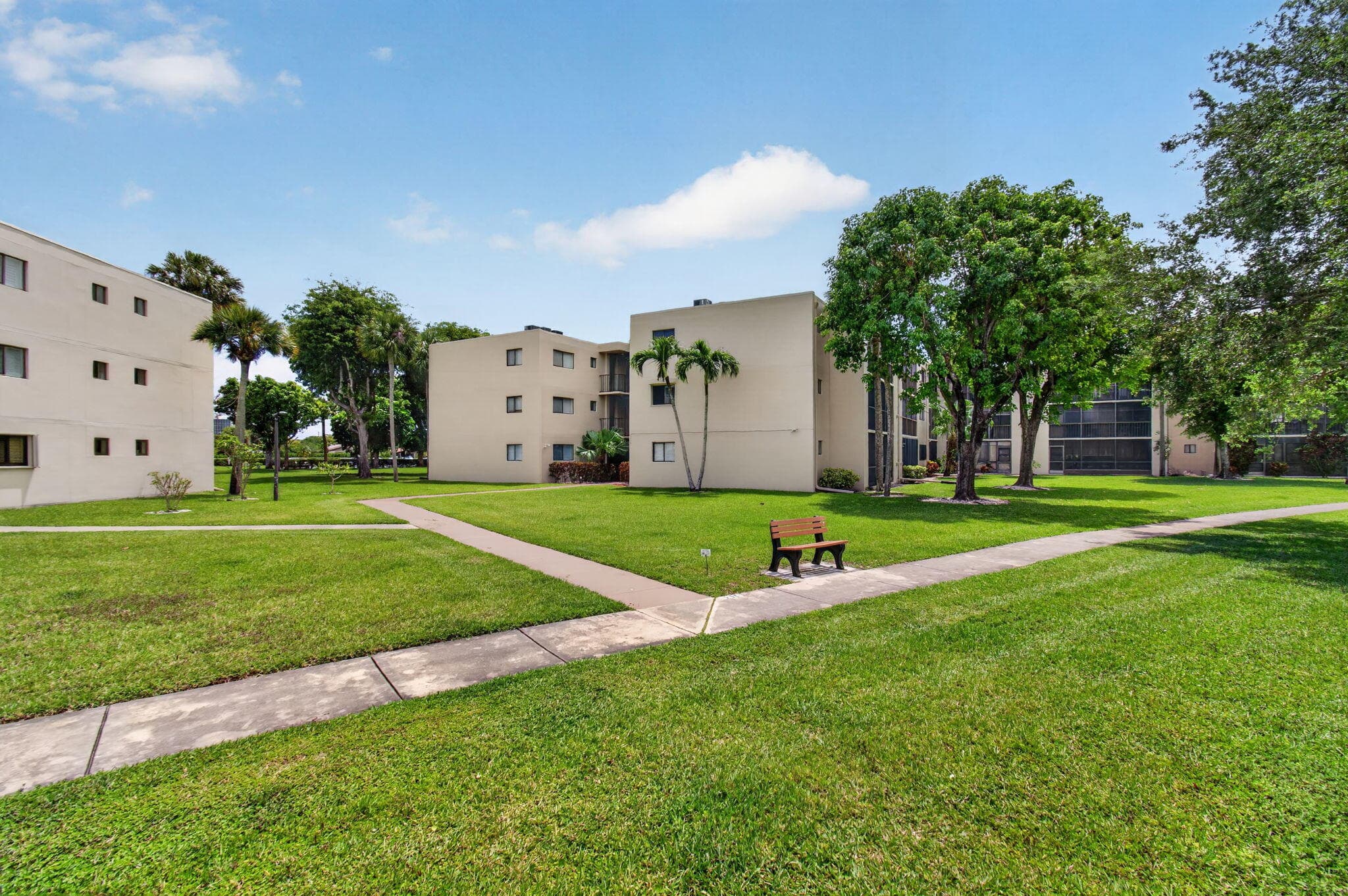 5340 Las Verdes Cr Las Verdes Circle 109, Delray Beach, FL 33484 — photo 55 of 58