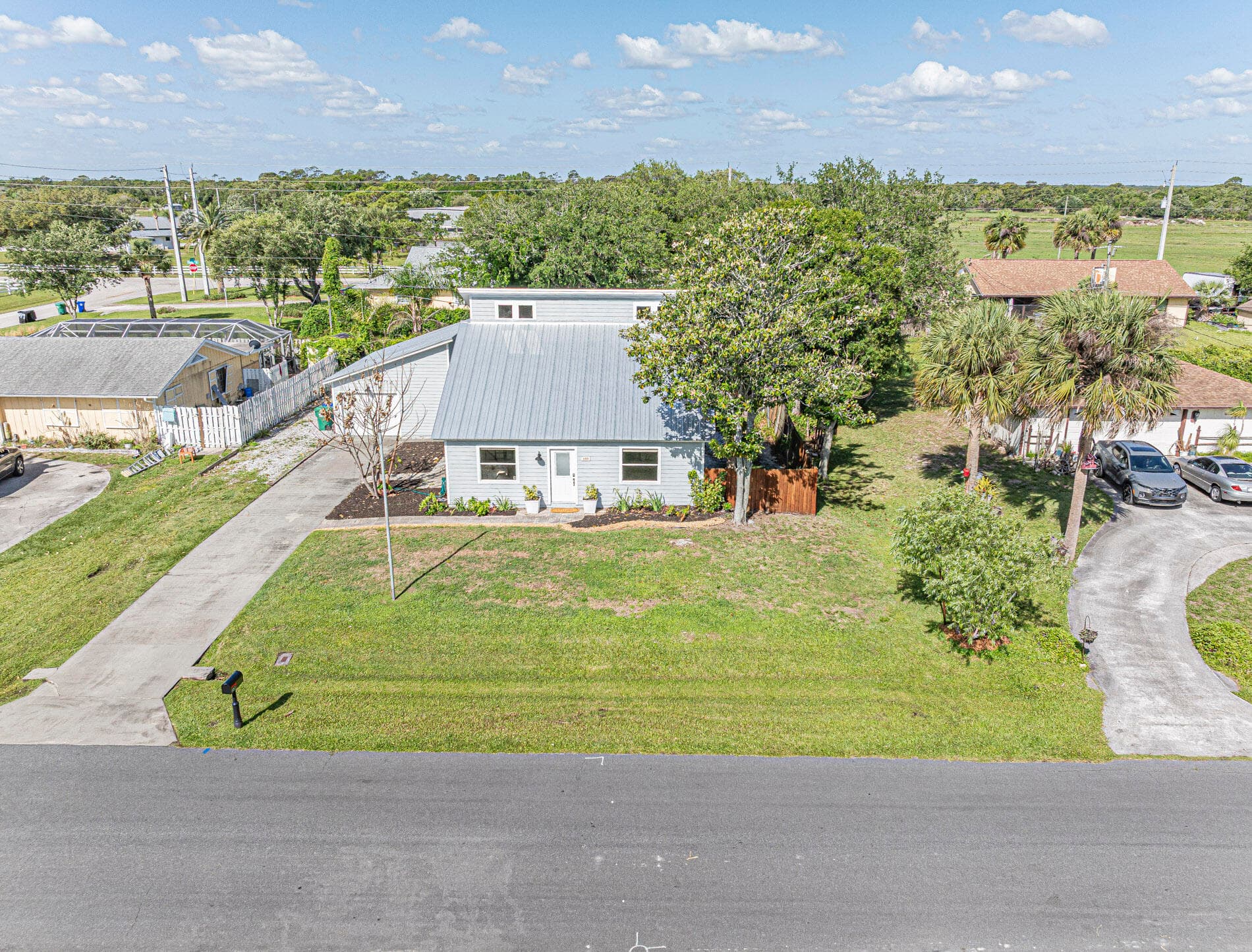 680 Mulberry Street, Sebastian, FL 32958 — photo 4 of 36