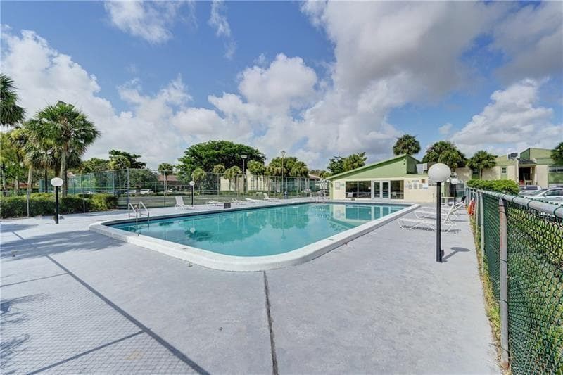 4150 NW 90th Avenue 202, Coral Springs, FL 33065 — photo 18 of 18