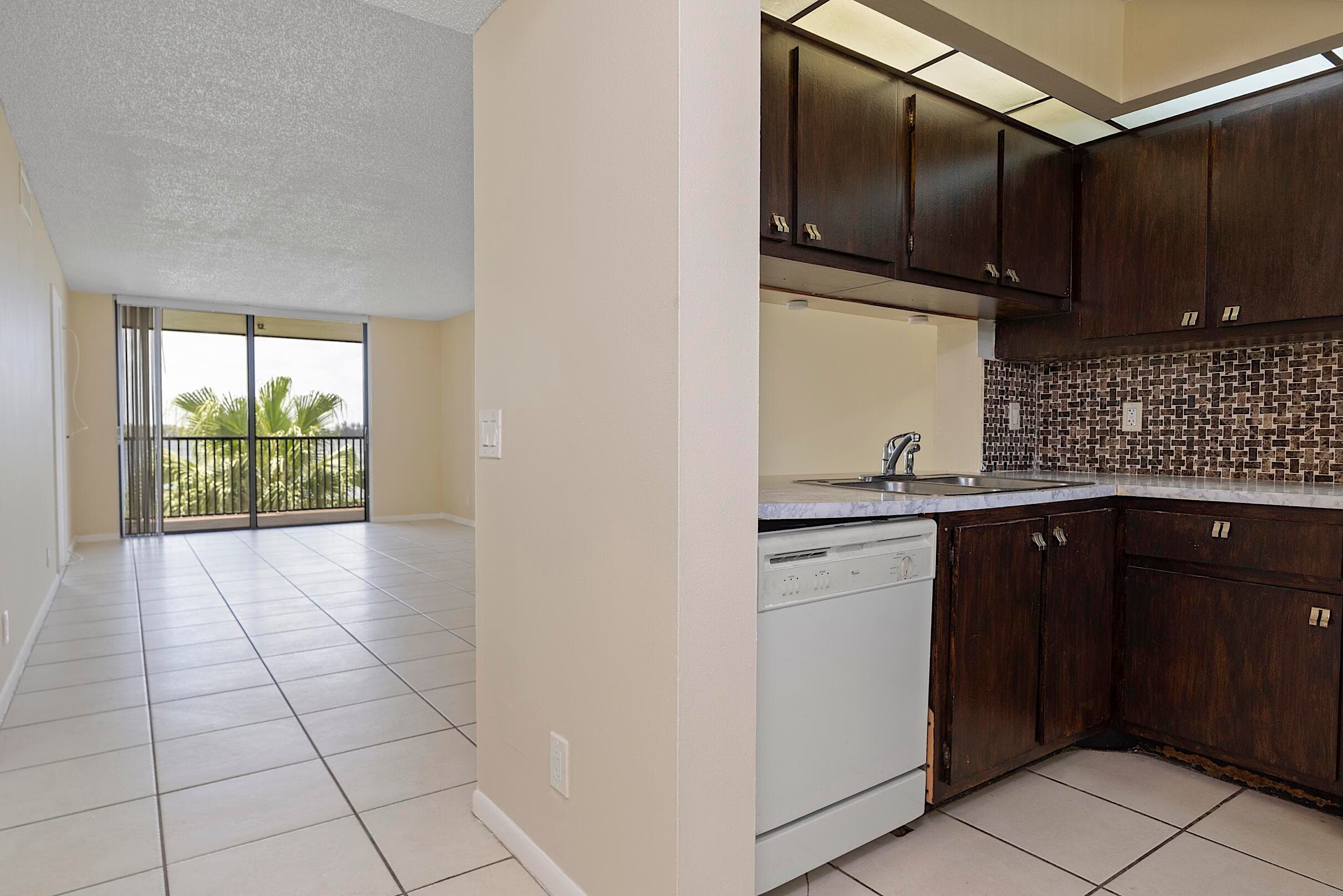 112 Lake Emerald Drive 209, Oakland Park, FL 33309 — photo 3 of 33