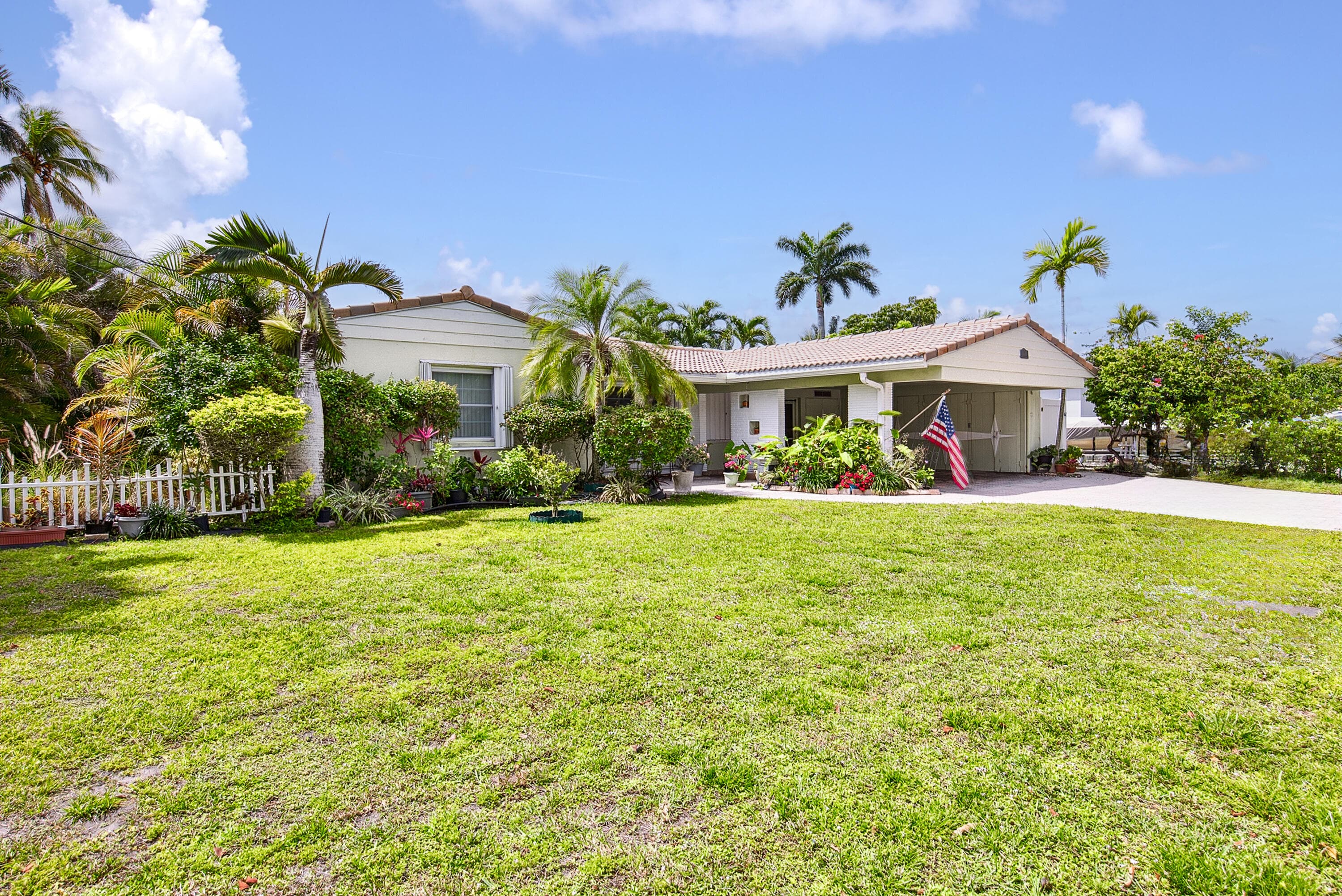 904 Citrus Isle, Fort Lauderdale, FL 33315 — photo 2 of 26