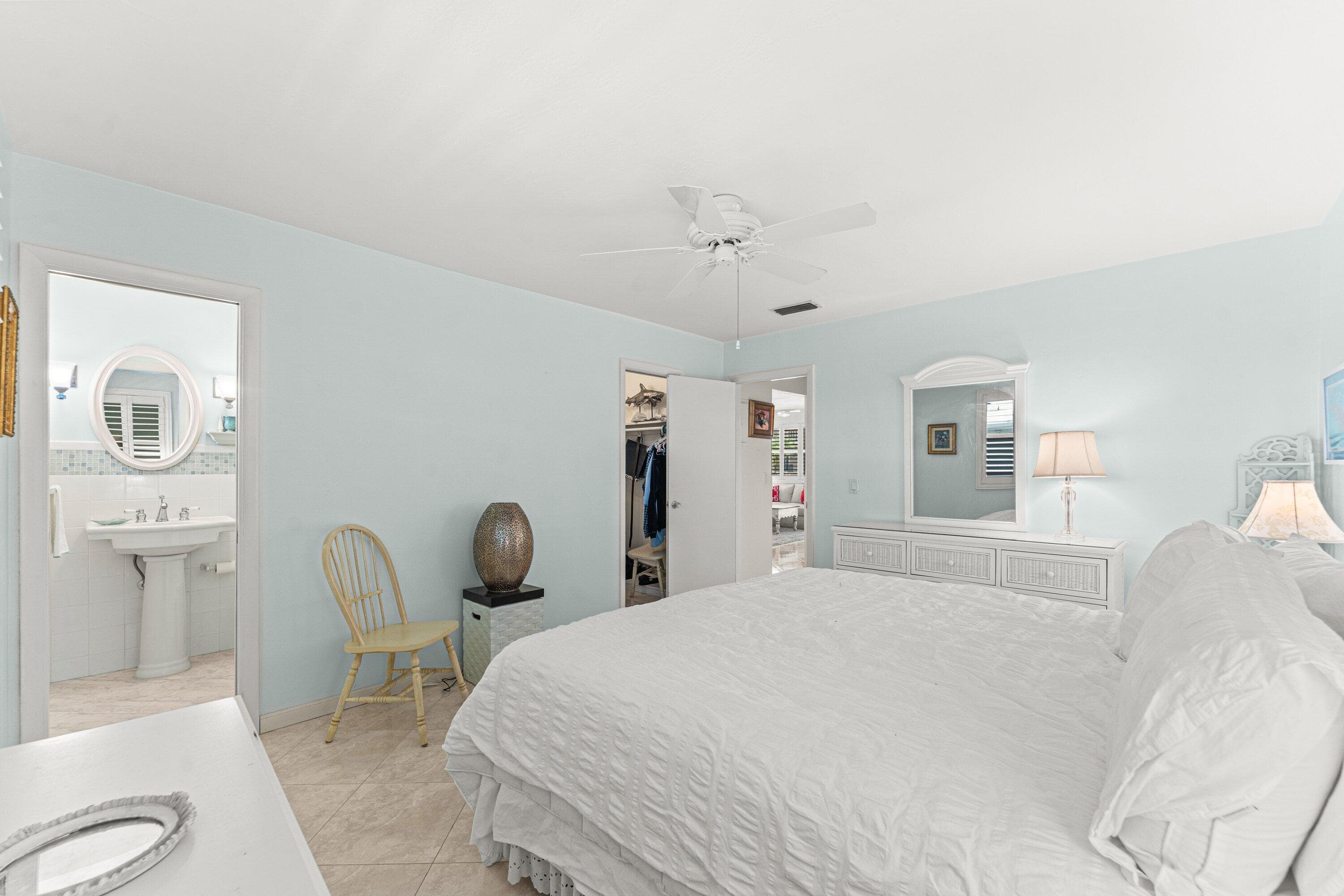 930 Osceola Drive 9, Boca Raton, FL 33432 — photo 17 of 36