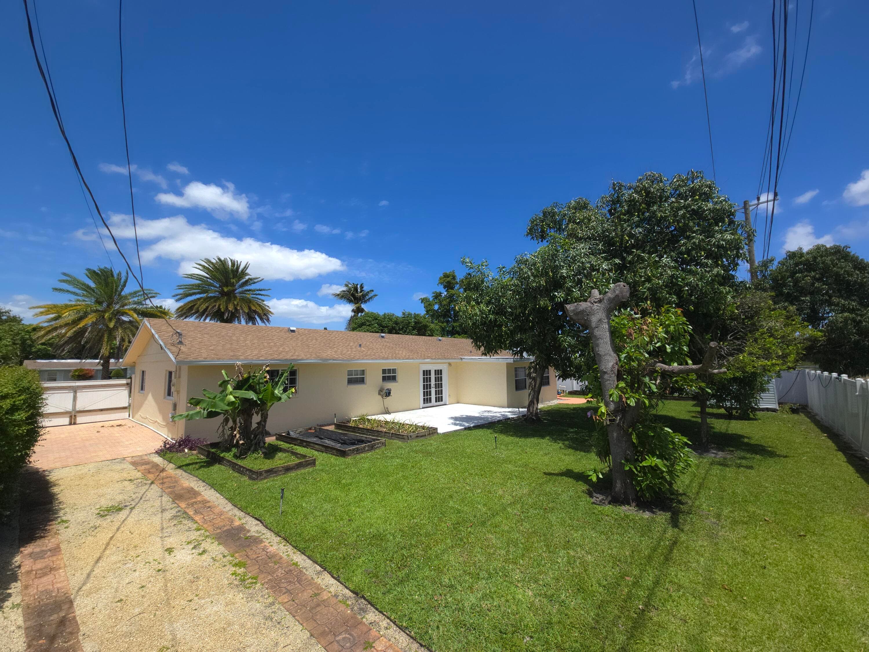 4554 Franwood Drive, Delray Beach, FL 33445 — photo 2 of 21