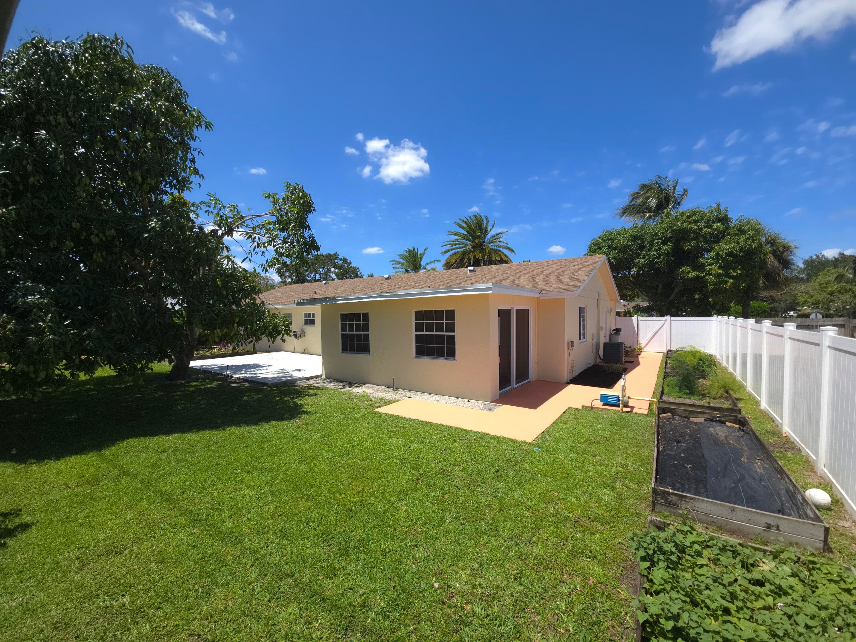 4554 Franwood Drive, Delray Beach, FL 33445 — photo 3 of 21