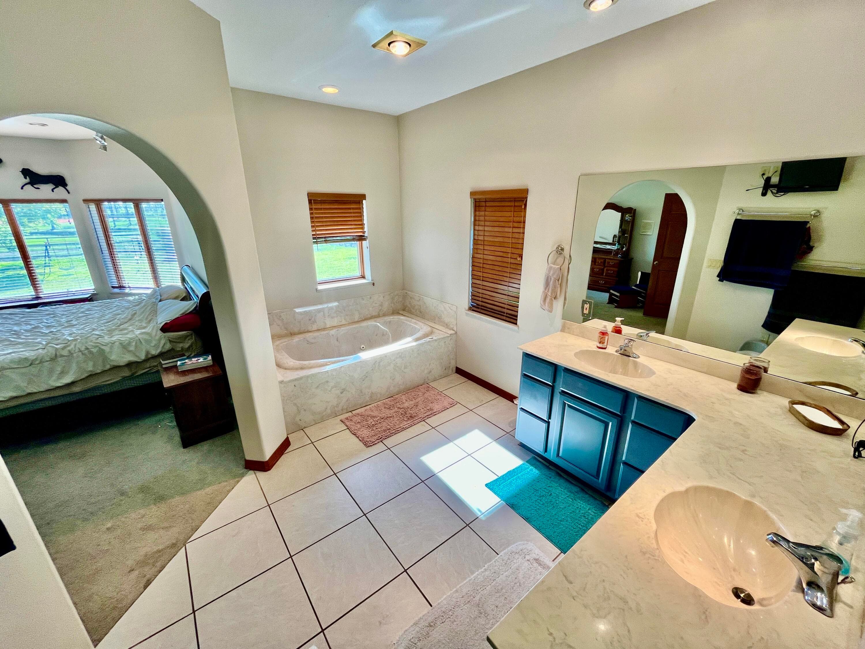3046 N Bowden Road, Avon Park, FL 33825 — photo 13 of 41