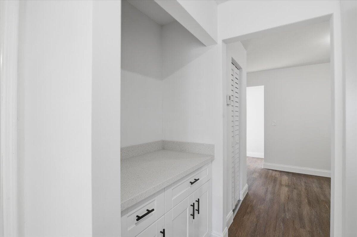 270 SW 10th Avenue, South Bay, FL 33493 — photo 13 of 32