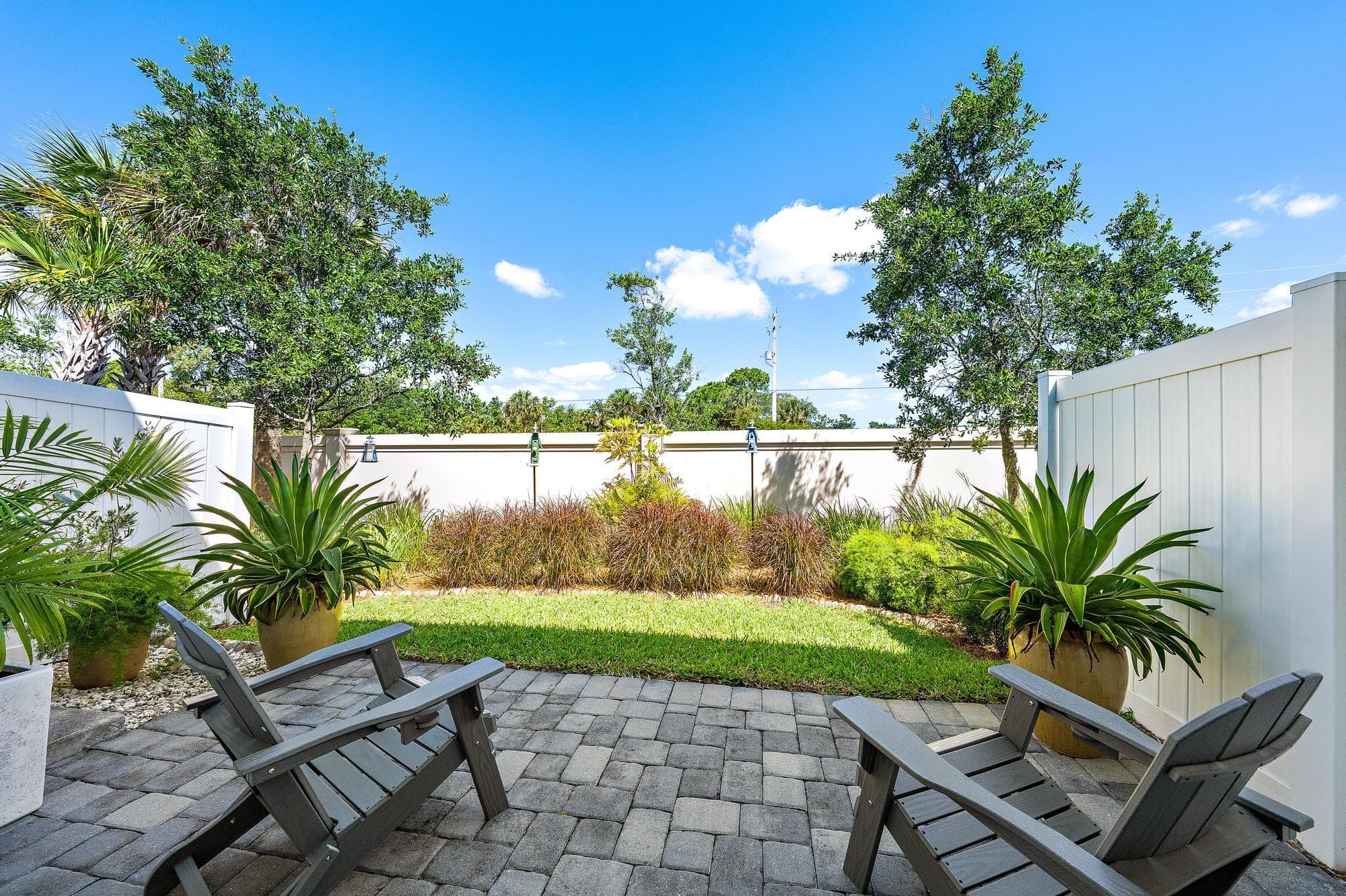 327 SE Halifax Lane, Stuart, FL 34994 — photo 12 of 29