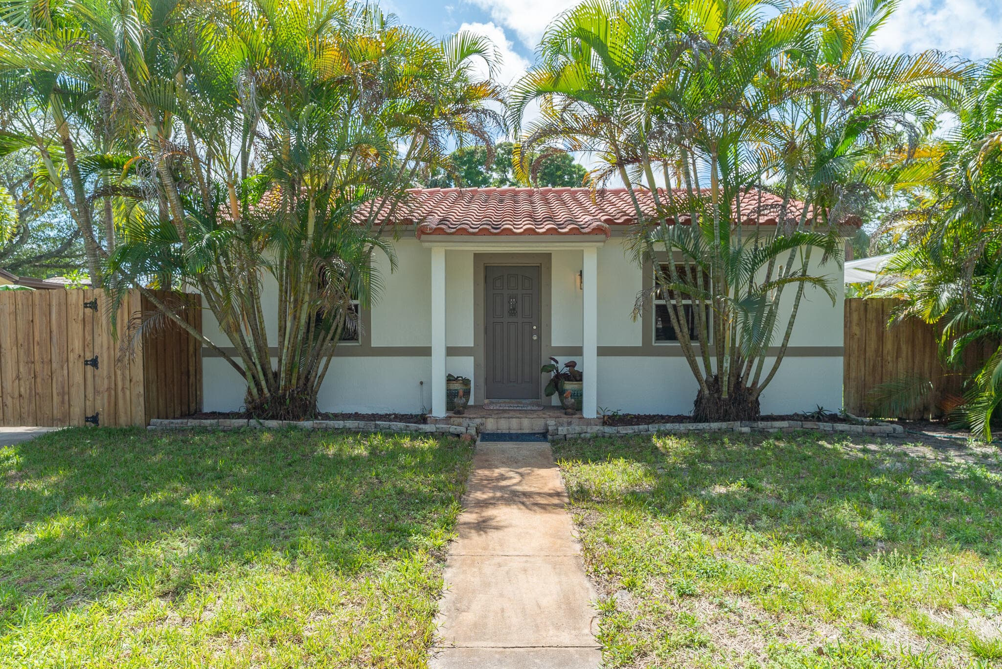 820 SW 18th Court, Fort Lauderdale, FL 33315 — photo 3 of 45