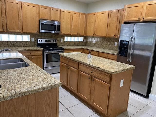 759 Gazetta Way, West Palm Beach, FL 33413 — photo 13 of 63