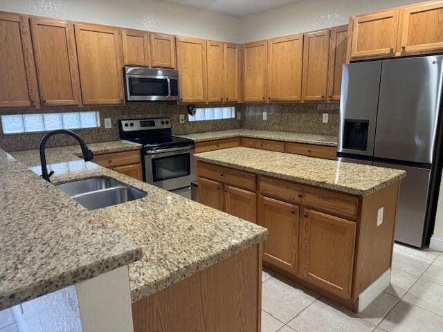 759 Gazetta Way, West Palm Beach, FL 33413 — photo 14 of 63