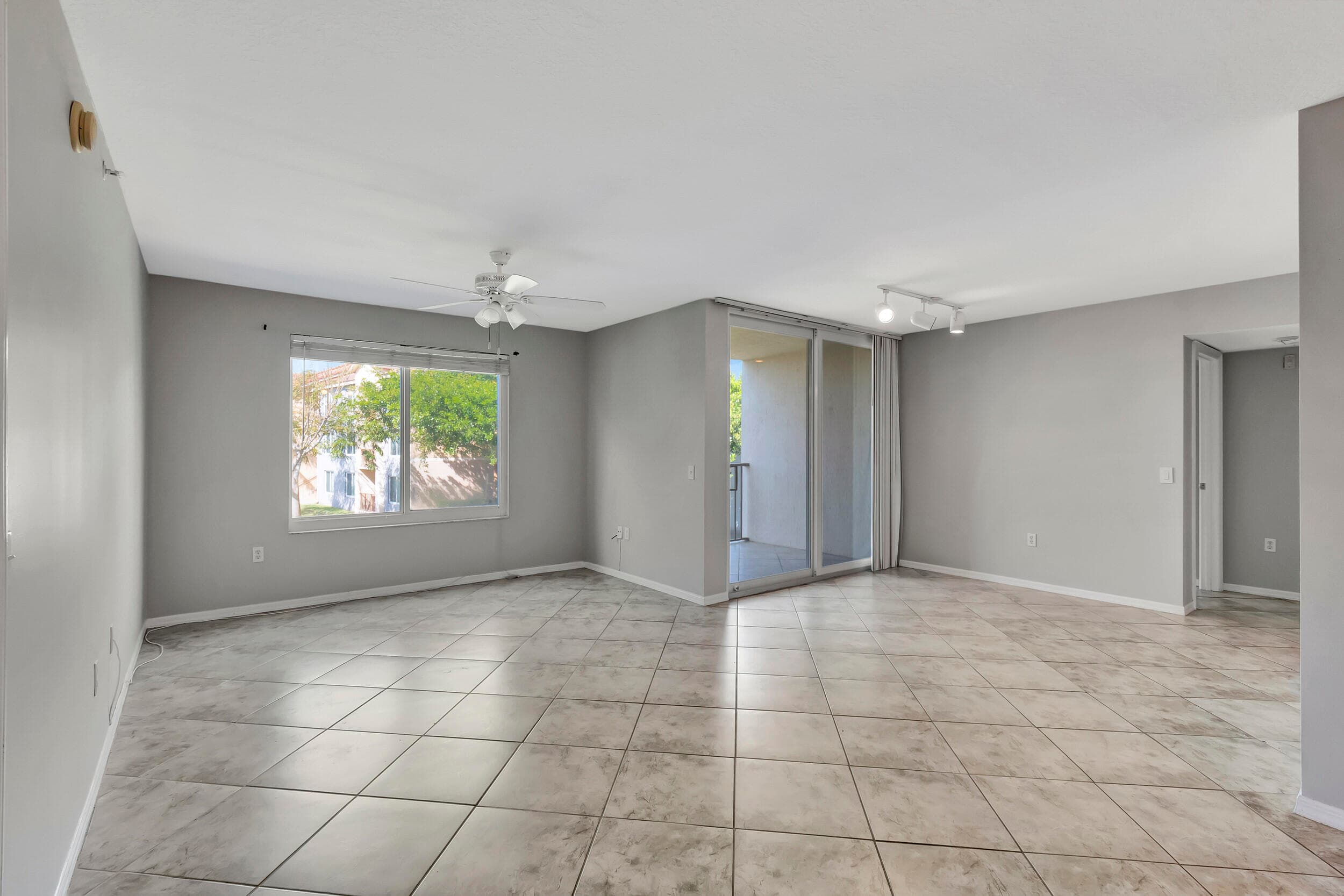 116 Villa Circle 116, Boynton Beach, FL 33435 — photo 11 of 40