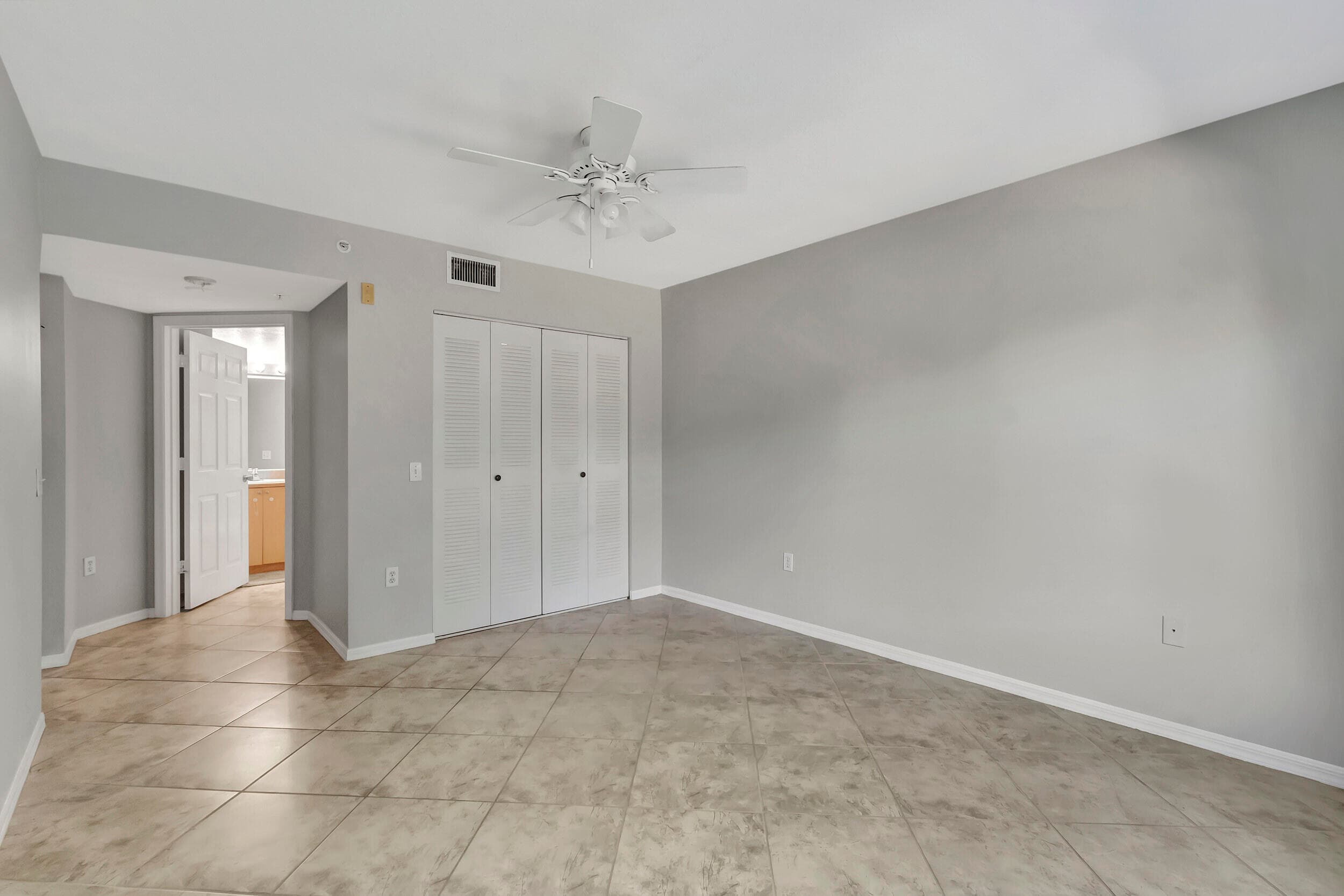 116 Villa Circle 116, Boynton Beach, FL 33435 — photo 18 of 40