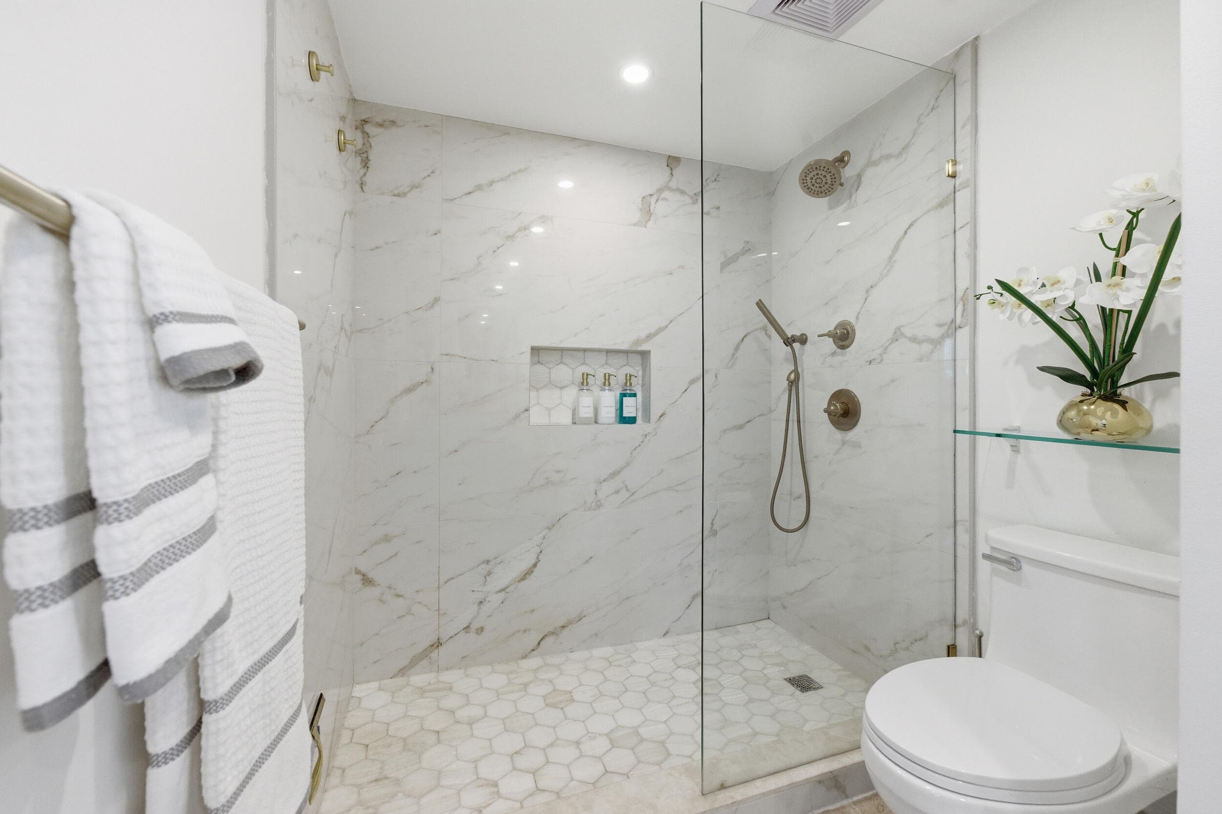 3972 N Ocean Drive 5, Singer Island, FL 33404 — photo 42 of 60