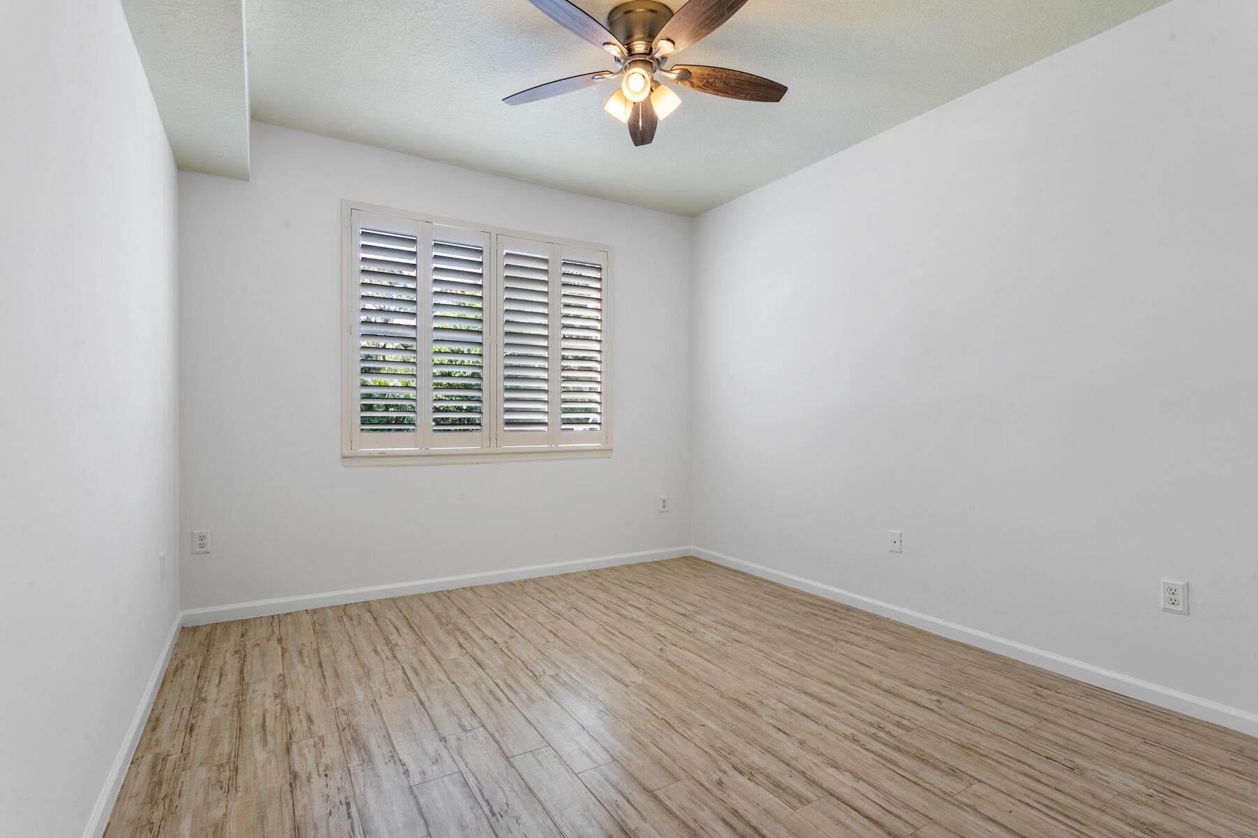10103 W Myrtlewood Cir Circle W, Palm Beach Gardens, FL 33418 — photo 16 of 26
