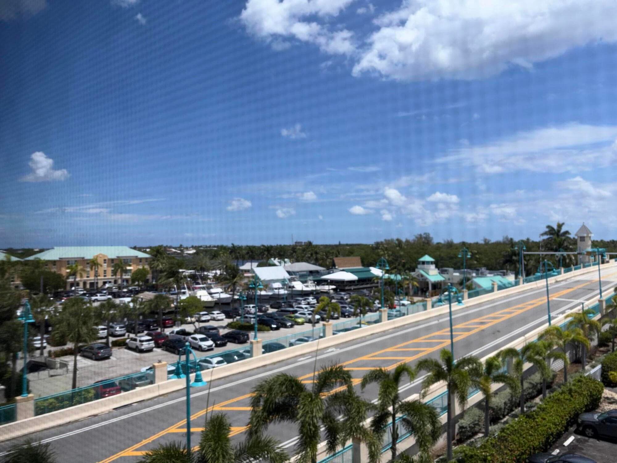 Condominium in Boynton Beach — photo 3 of 33