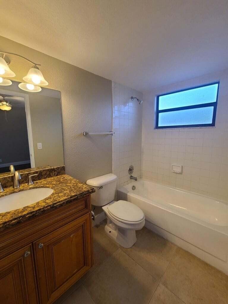 1517 Lake Crystal Drive E, West Palm Beach, FL 33411 — photo 14 of 19