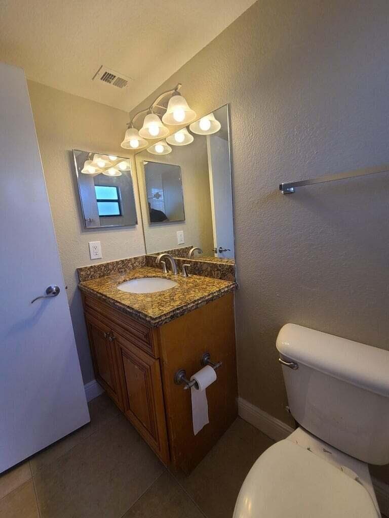 1517 Lake Crystal Drive E, West Palm Beach, FL 33411 — photo 15 of 19