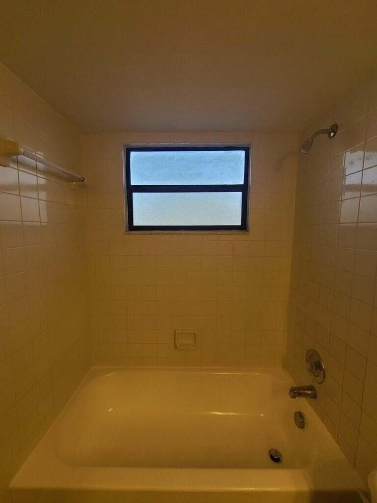 1517 Lake Crystal Drive E, West Palm Beach, FL 33411 — photo 16 of 19