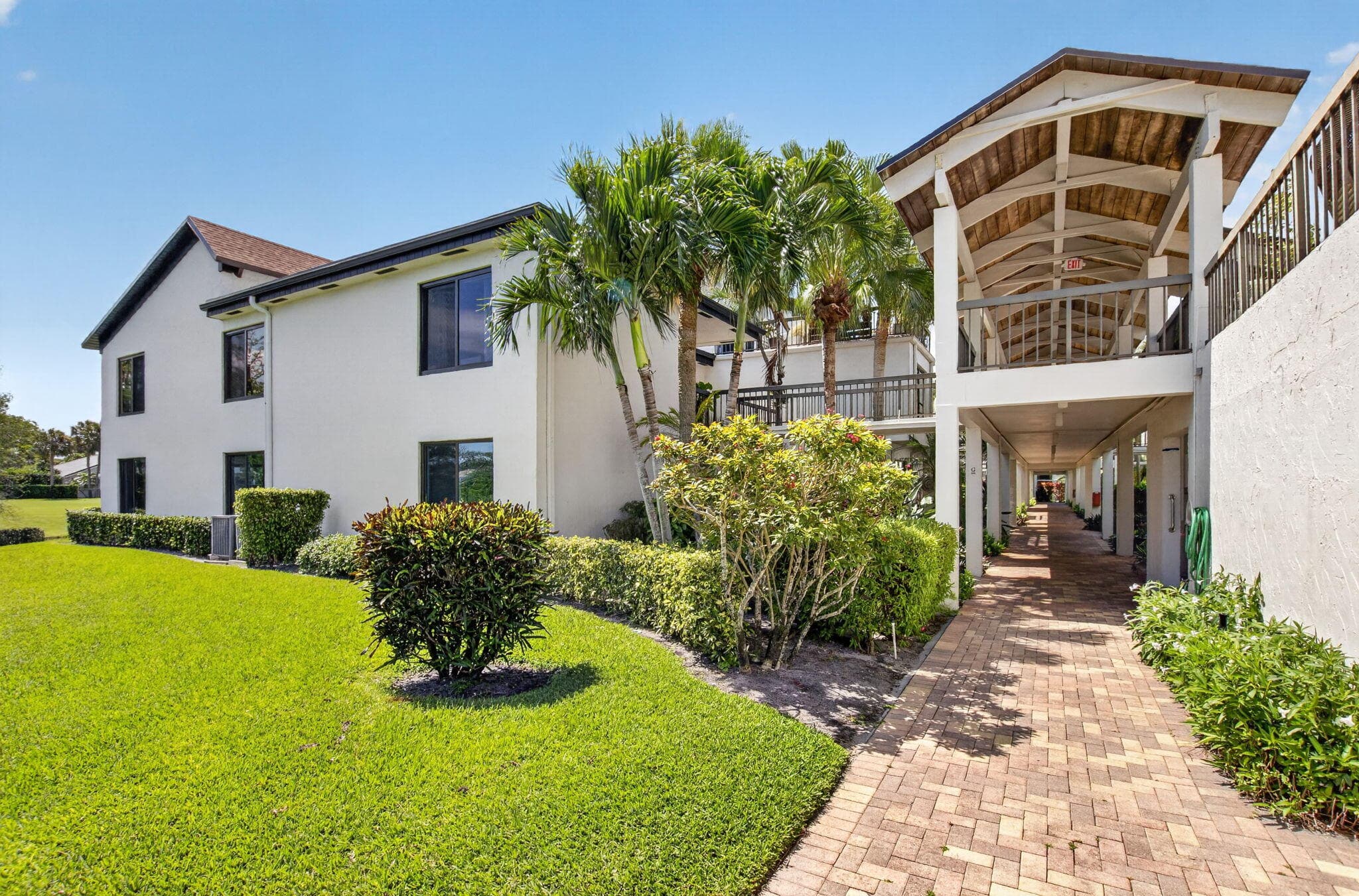 900 Greensward Lane G110, Delray Beach, FL 33445 — photo 1 of 50