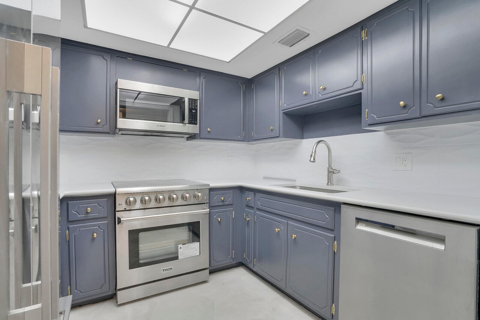 315 Venetian Drive 8, Delray Beach, FL 33483 — photo 2 of 27