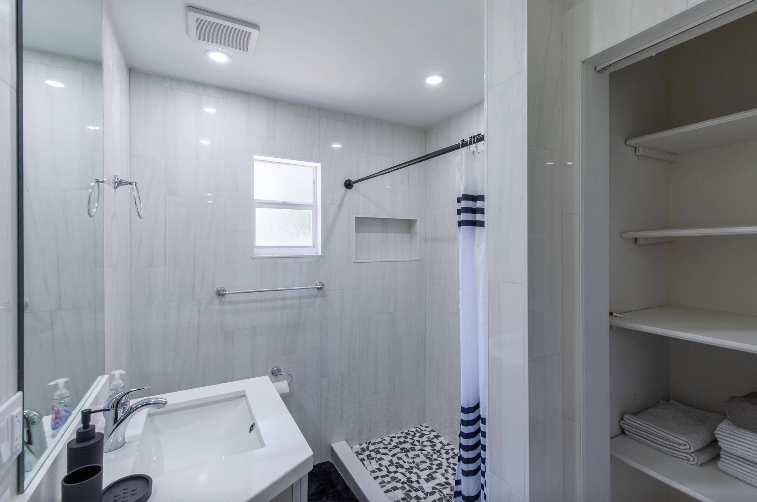 16932 W Aintree Drive W, Loxahatchee, FL 33470 — photo 15 of 27