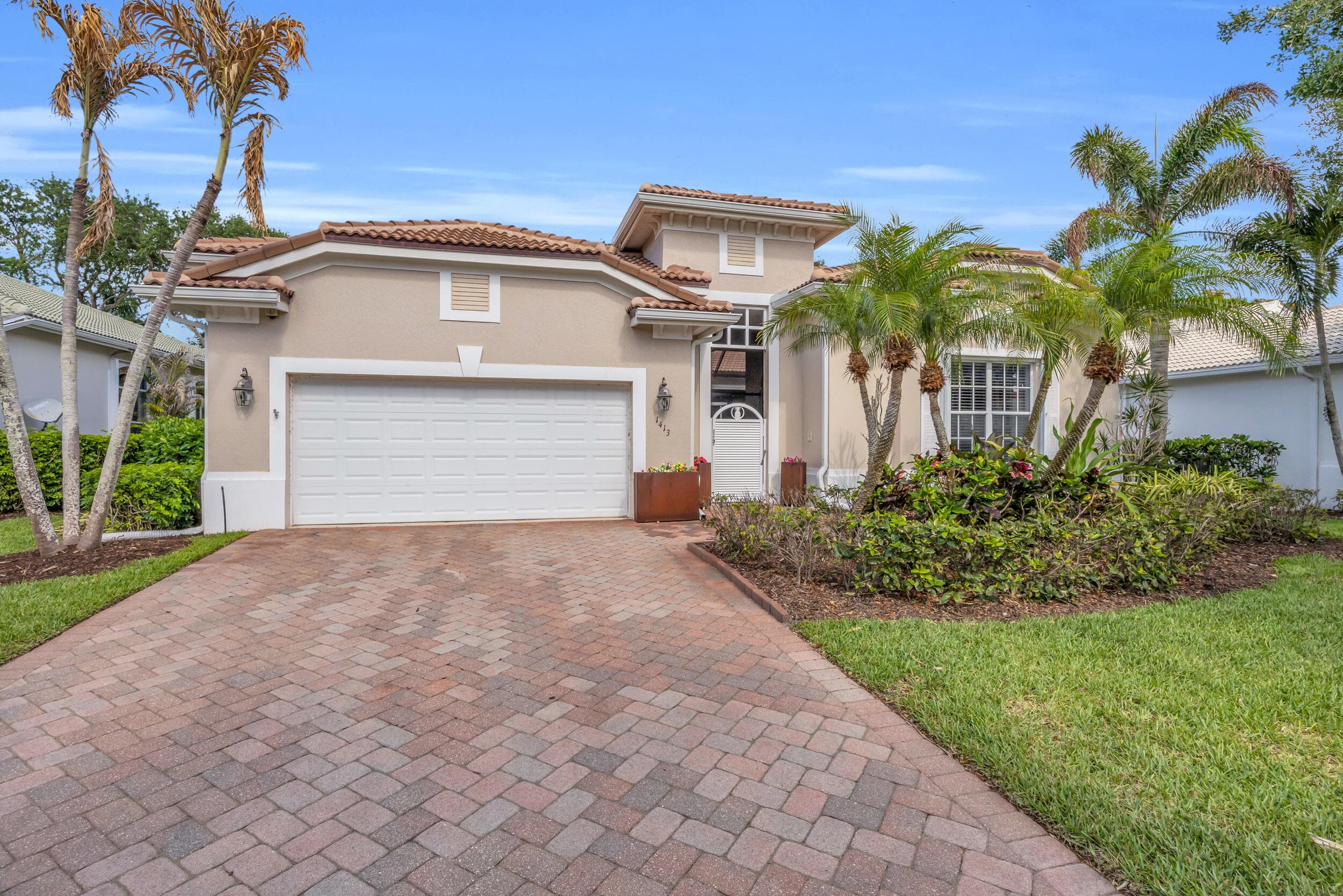 1413 W Island Club Square, Vero Beach, FL 32963 — photo 1 of 32
