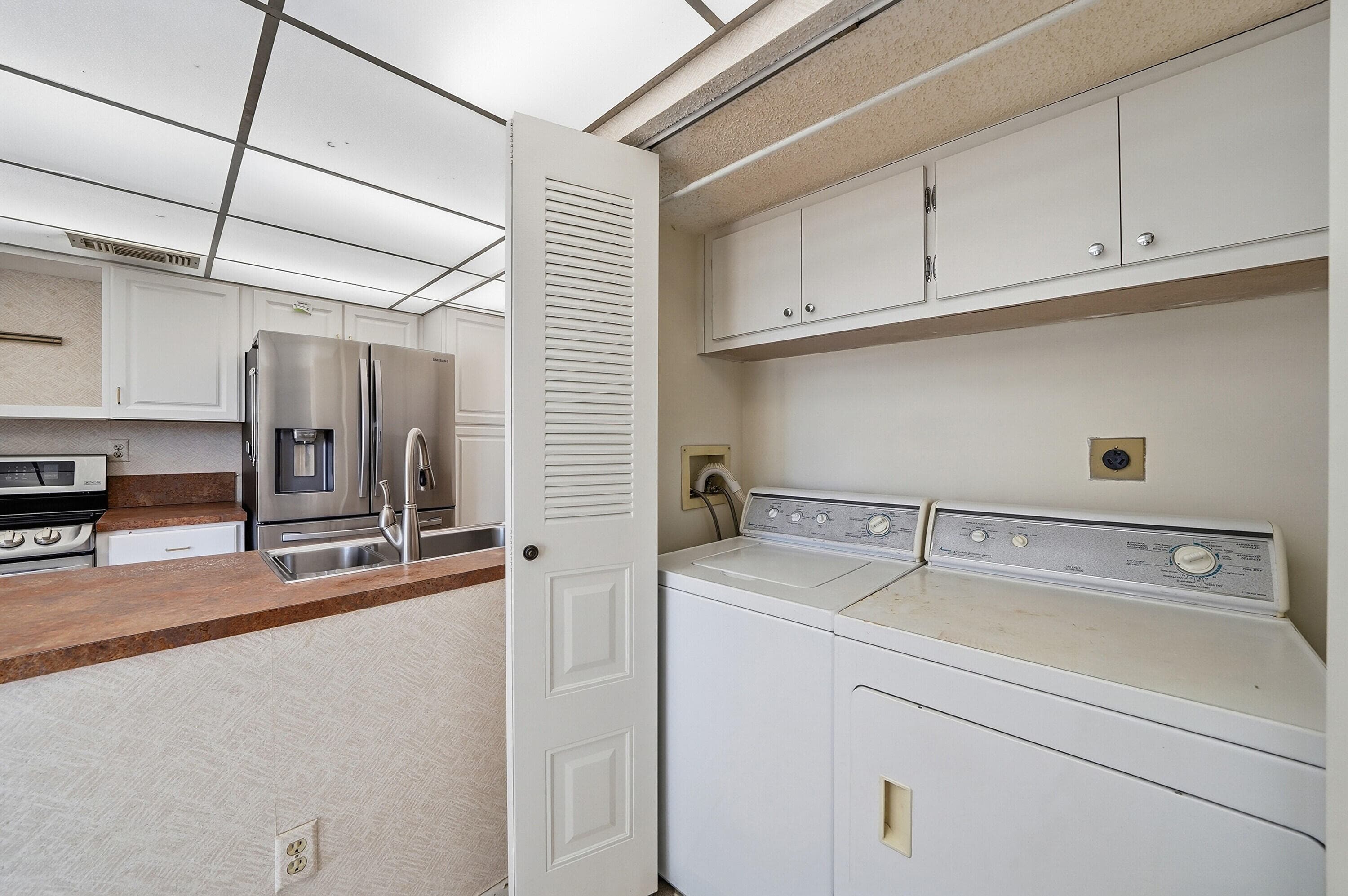 20615 NE 7th Court, Miami, FL 33179 — photo 10 of 37