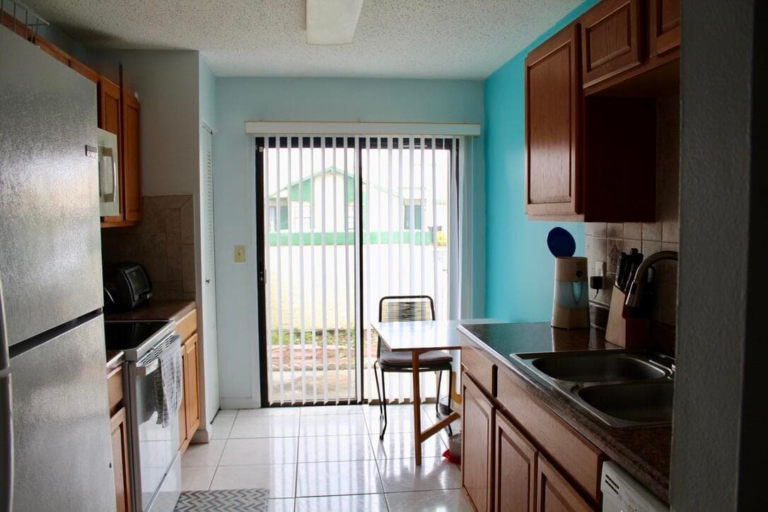 566 SW Sara Boulevard, Port St. Lucie, FL 34953 — photo 13 of 29