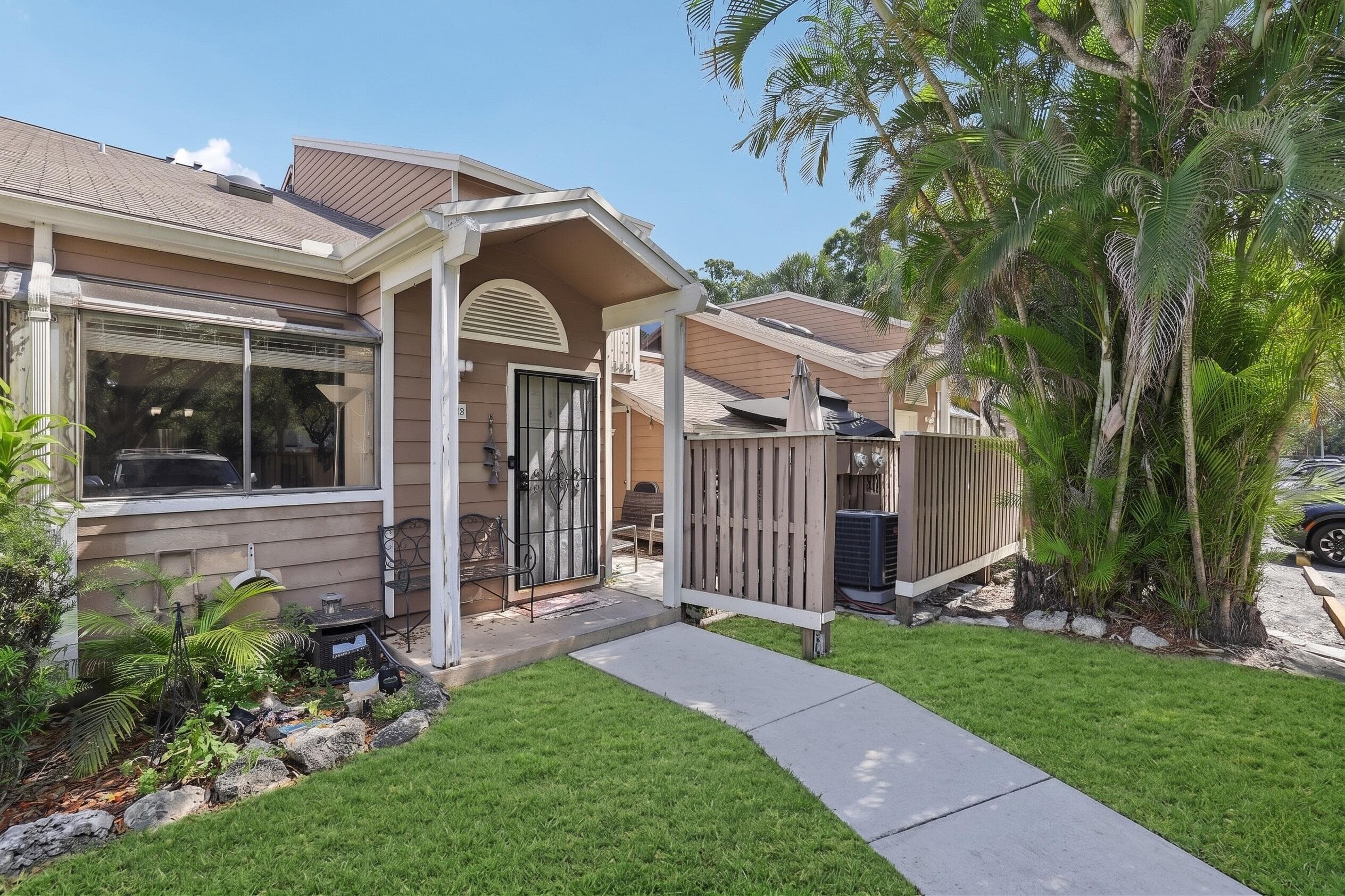 7208 Sportsmans Drive, North Lauderdale, FL 33068 — photo 3 of 29
