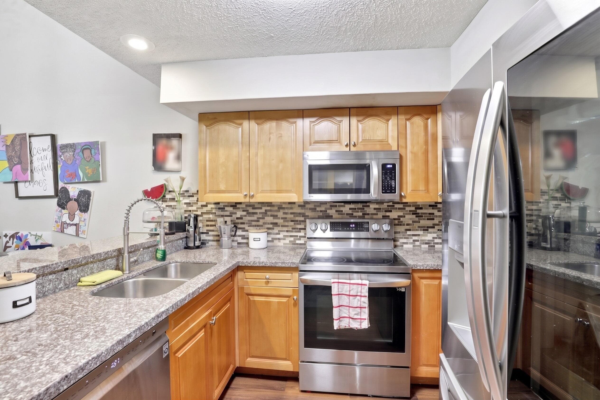7208 Sportsmans Drive, North Lauderdale, FL 33068 — photo 13 of 29
